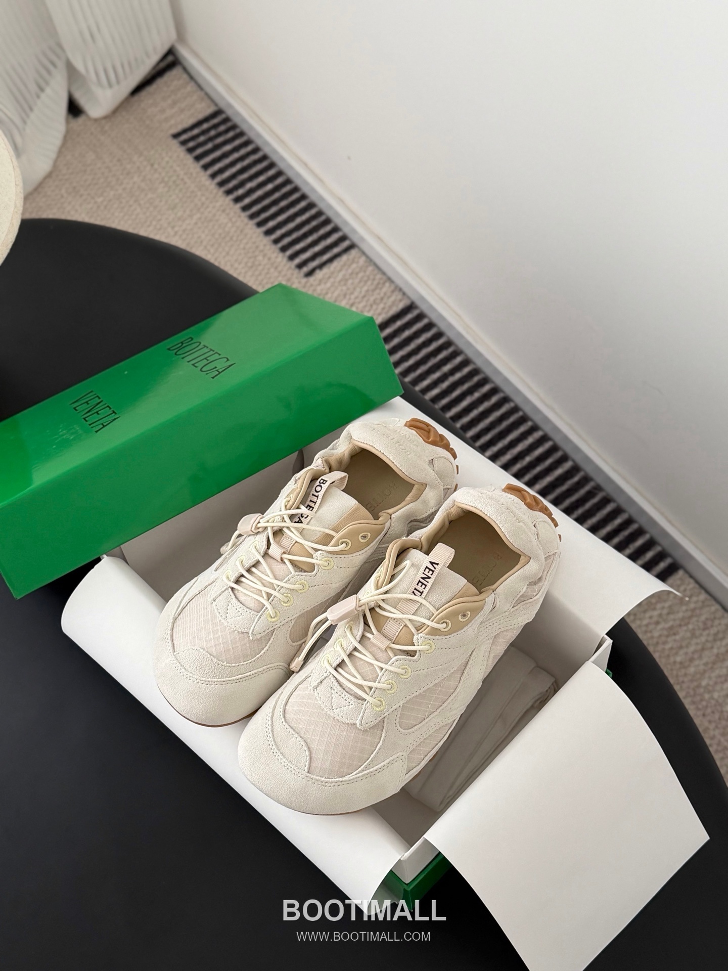 Bottega Veneta Summer 26 Suede Sneakers Suede White Sneakers 보테가 베네타 서머 26 스웨이드 스니커즈 스웨이드 화이트 스니커즈 9