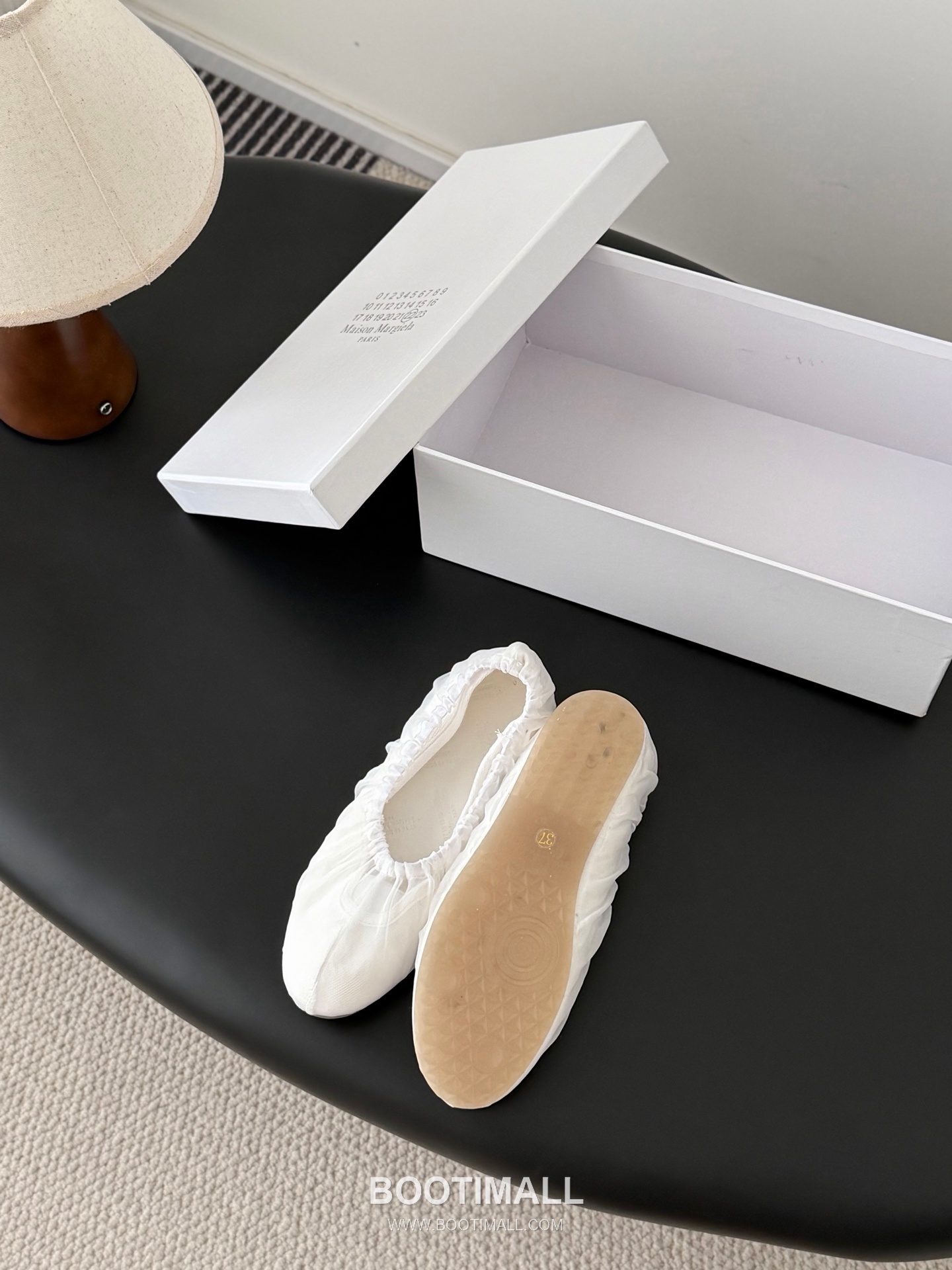 Maison Margiela Tabi Split-Toe Ballet Flat Vegetable-Tanned Sheepskin Black Ballet Flat 메종 마르지엘라 타비 스플릿 토 발레 플랫 식물성 태닝 양가죽 블랙 발레 플랫 3