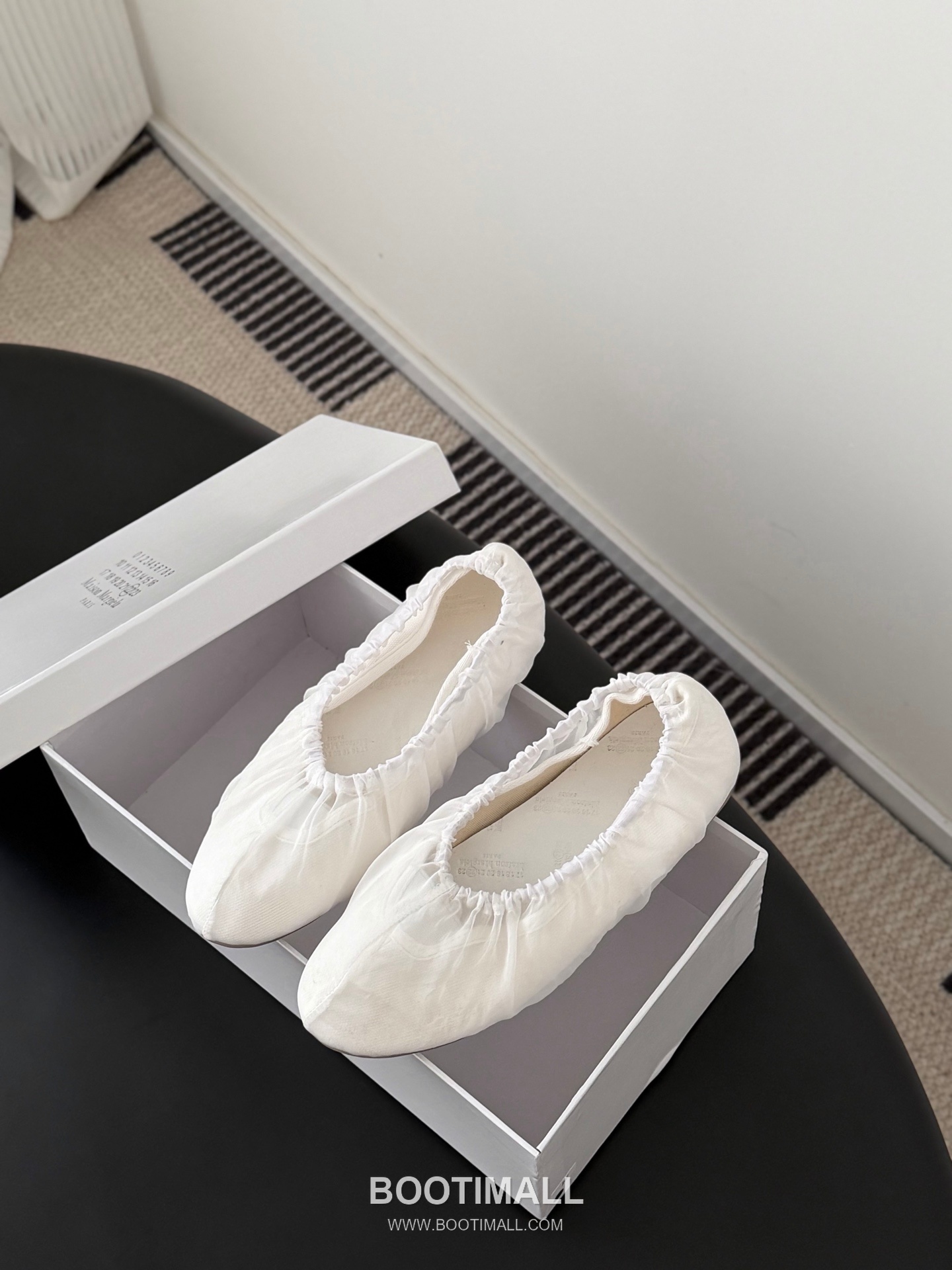 Maison Margiela Tabi Split-Toe Ballet Flat Vegetable-Tanned Sheepskin Black Ballet Flat 메종 마르지엘라 타비 스플릿 토 발레 플랫 식물성 태닝 양가죽 블랙 발레 플랫 8