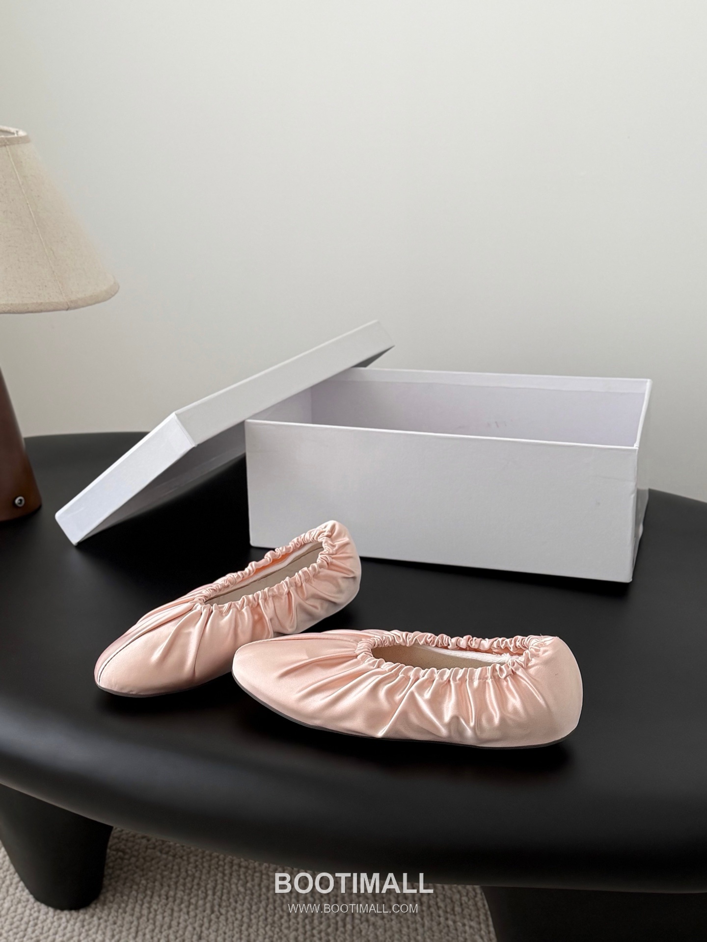 Maison Margiela Tabi Split-Toe Ballet Flat Vegetable-Tanned Sheepskin Black Ballet Flat 메종 마르지엘라 타비 스플릿 토 발레 플랫 식물성 태닝 양가죽 블랙 발레 플랫 2