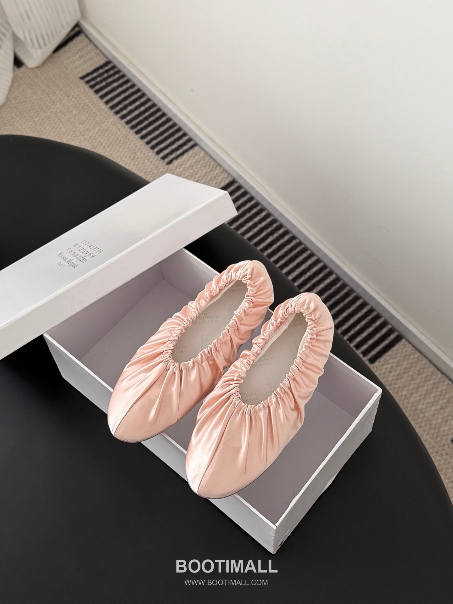 Maison Margiela Tabi Split-Toe Ballet Flat Vegetable-Tanned Sheepskin Black Ballet Flat 메종 마르지엘라 타비 스플릿 토 발레 플랫 식물성 태닝 양가죽 블랙 발레 플랫 8