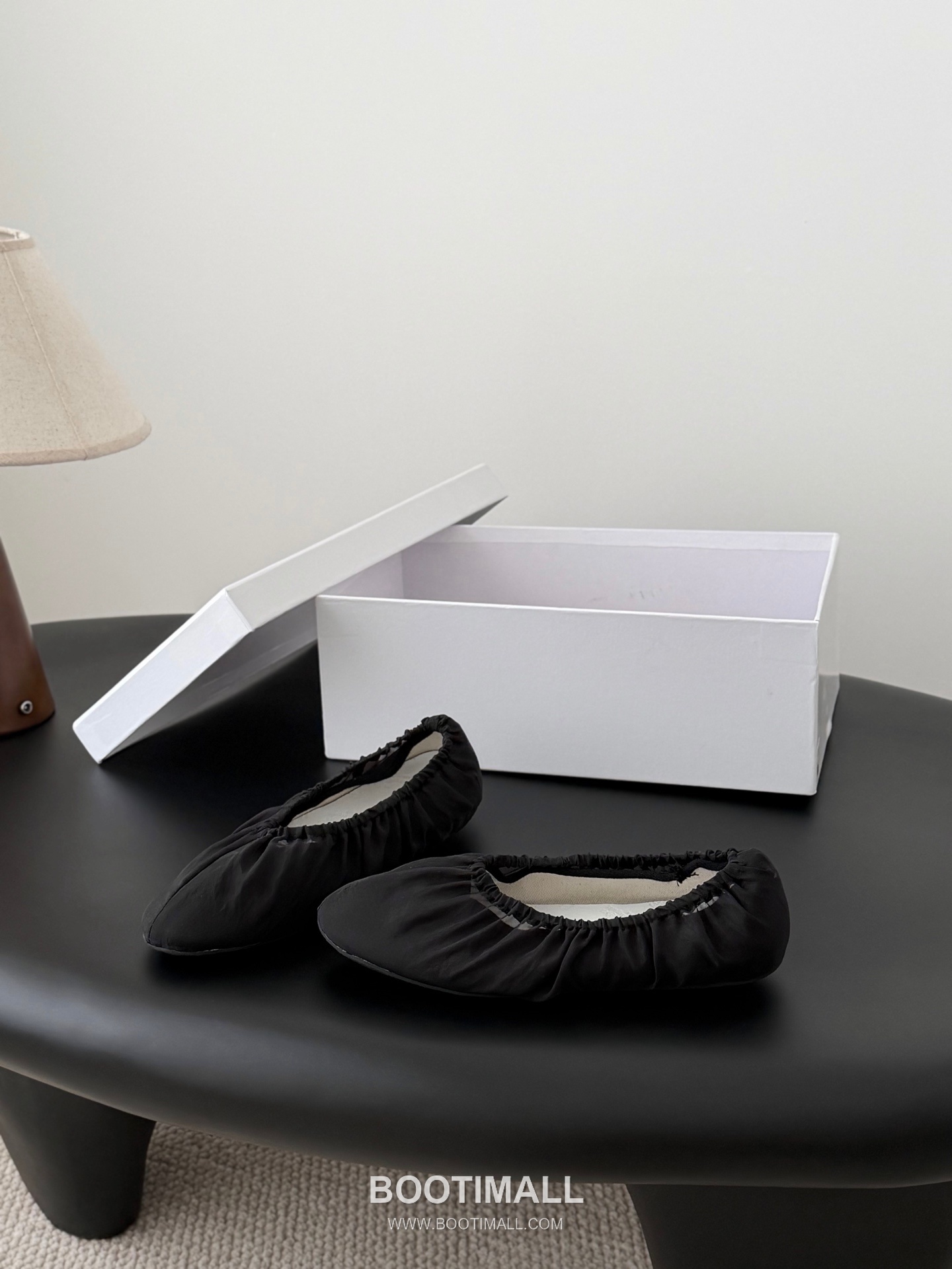 Maison Margiela Tabi Split-Toe Ballet Flat Vegetable-Tanned Sheepskin Black Ballet Flat 메종 마르지엘라 타비 스플릿 토 발레 플랫 식물성 태닝 양가죽 블랙 발레 플랫 2