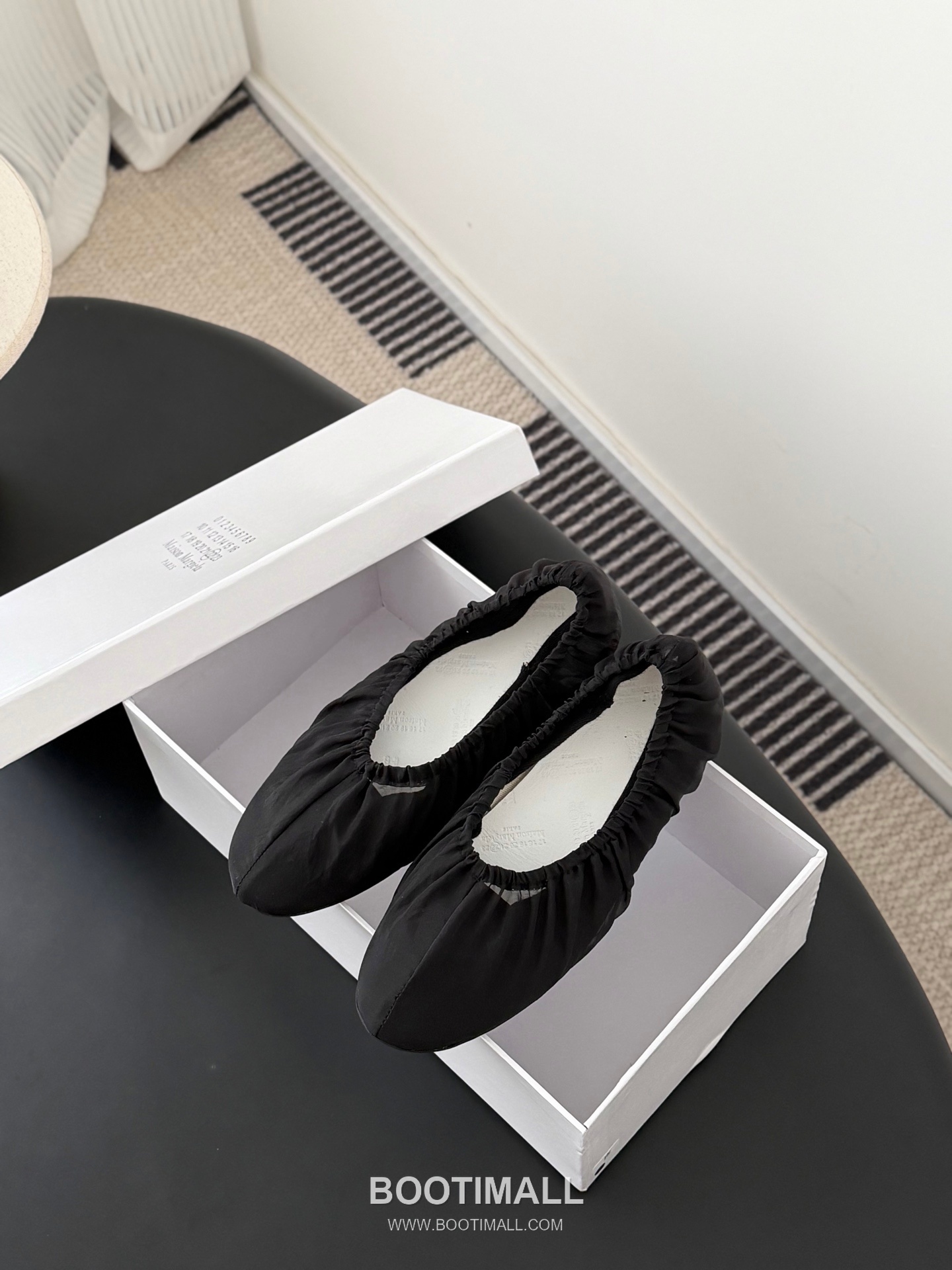 Maison Margiela Tabi Split-Toe Ballet Flat Vegetable-Tanned Sheepskin Black Ballet Flat 메종 마르지엘라 타비 스플릿 토 발레 플랫 식물성 태닝 양가죽 블랙 발레 플랫 8