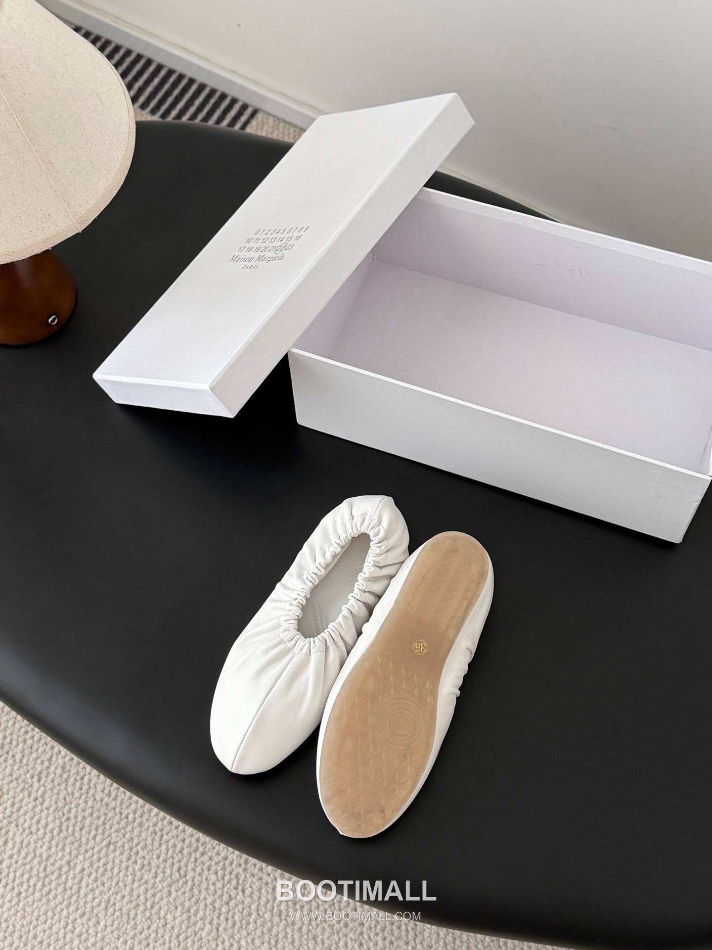 Maison Margiela Tabi Split-Toe Ballet Flat Vegetable-Tanned Sheepskin Black Ballet Flat 메종 마르지엘라 타비 스플릿 토 발레 플랫 식물성 태닝 양가죽 블랙 발레 플랫 3