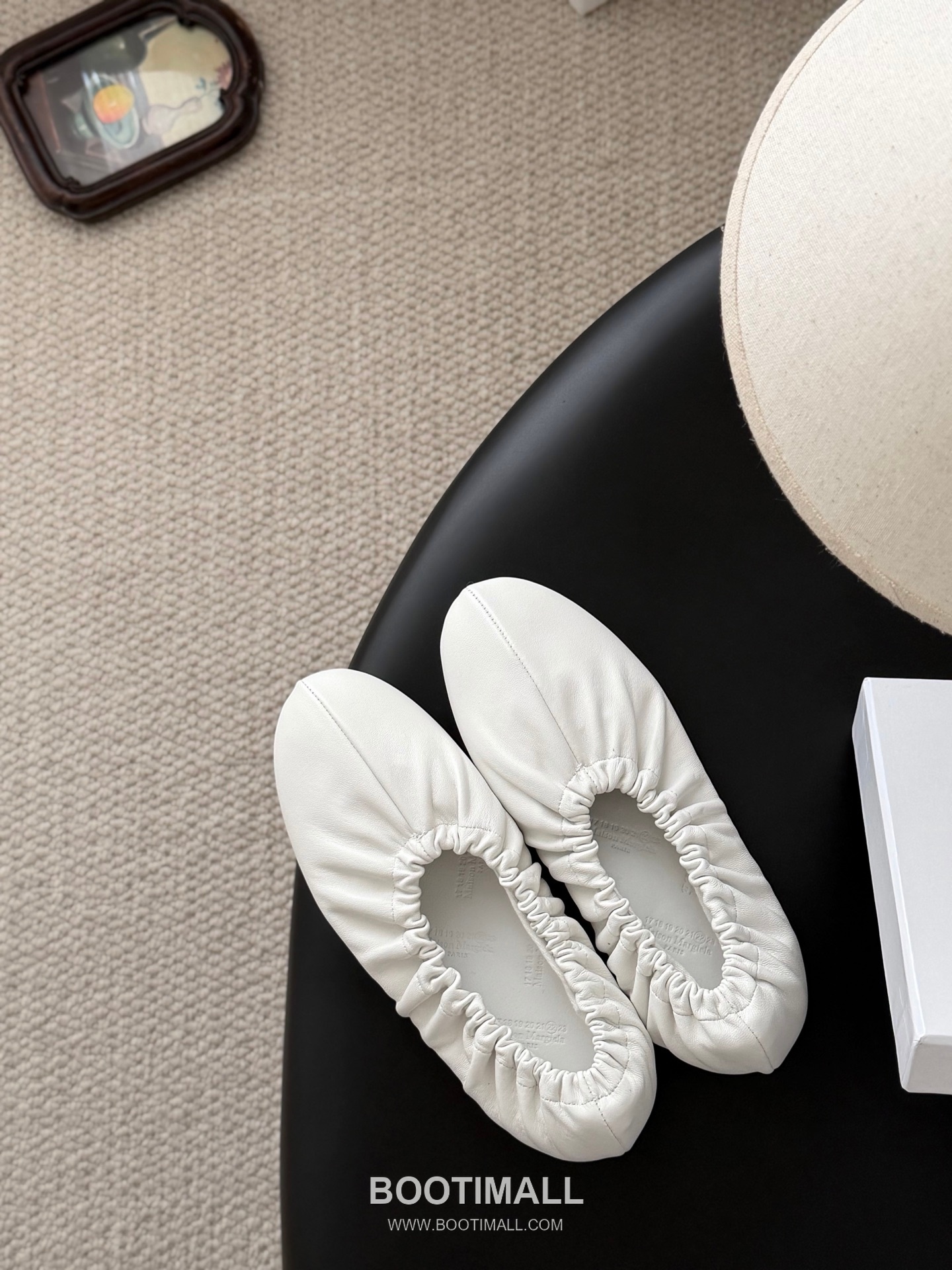 Maison Margiela Tabi Split-Toe Ballet Flat Vegetable-Tanned Sheepskin Black Ballet Flat 메종 마르지엘라 타비 스플릿 토 발레 플랫 식물성 태닝 양가죽 블랙 발레 플랫 7