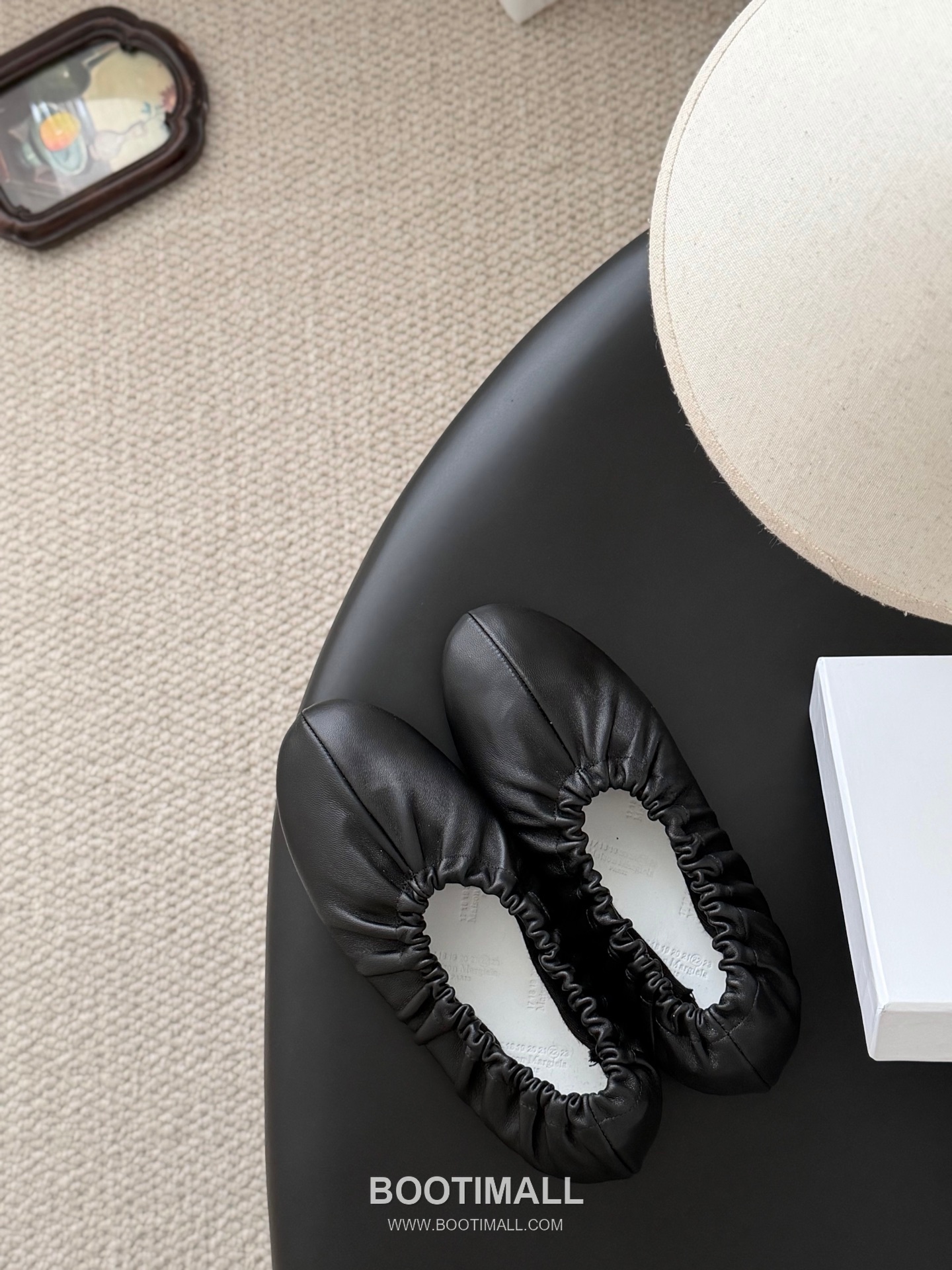 Maison Margiela Tabi Split-Toe Ballet Flat Vegetable-Tanned Sheepskin Black Ballet Flat 메종 마르지엘라 타비 스플릿 토 발레 플랫 식물성 태닝 양가죽 블랙 발레 플랫 7