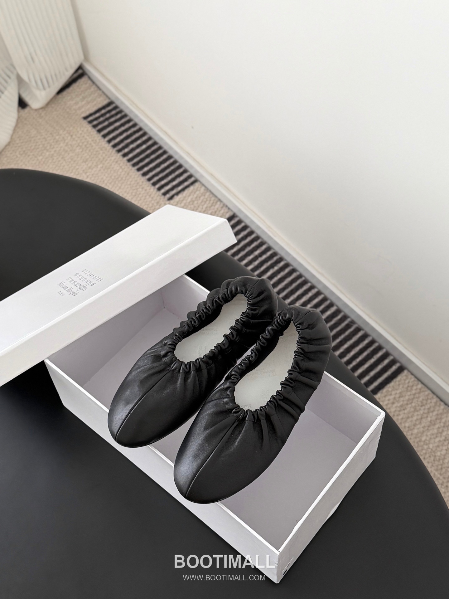 Maison Margiela Tabi Split-Toe Ballet Flat Vegetable-Tanned Sheepskin Black Ballet Flat 메종 마르지엘라 타비 스플릿 토 발레 플랫 식물성 태닝 양가죽 블랙 발레 플랫 8