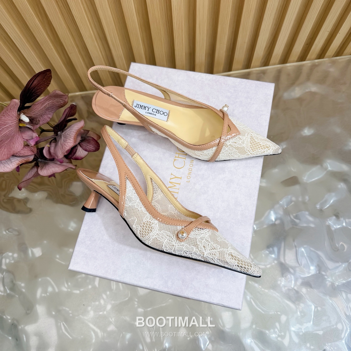 Jimmy Choo Lace Slingback Kitten Heels Lace, Sheepskin Black Heels 레이스 슬링백 키튼힐 레이스, 양가죽 블랙 힐 2