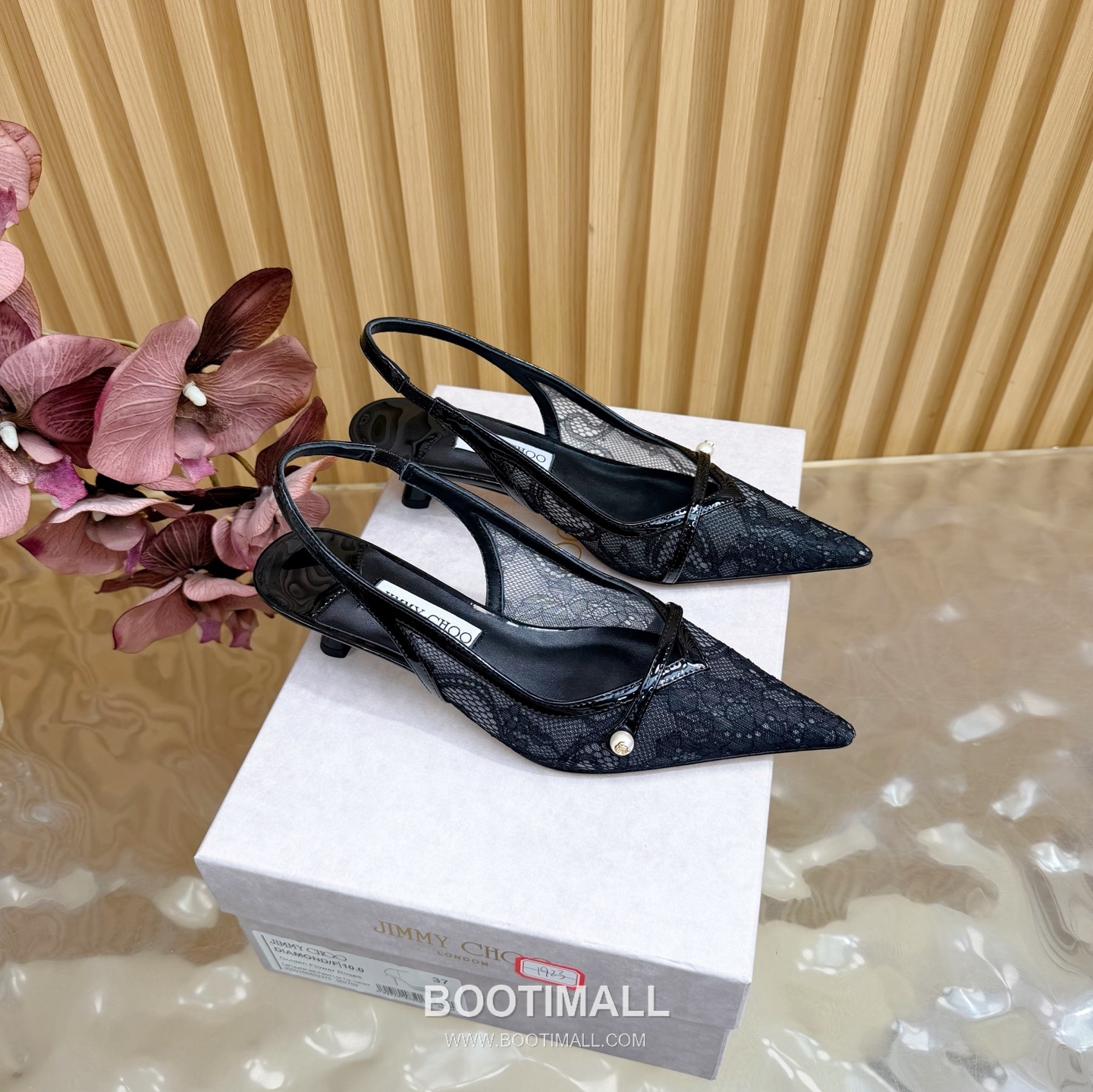 Jimmy Choo Lace Slingback Kitten Heels Lace, Sheepskin Black Heels 레이스 슬링백 키튼힐 레이스, 양가죽 블랙 힐 1