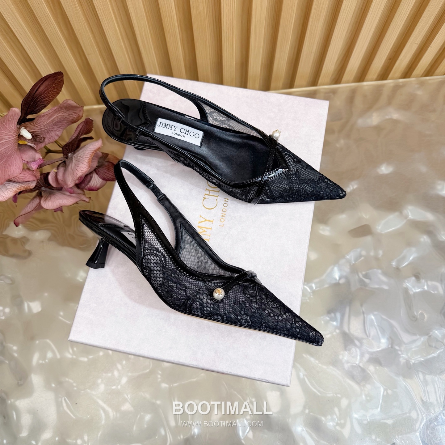 Jimmy Choo Lace Slingback Kitten Heels Lace, Sheepskin Black Heels 레이스 슬링백 키튼힐 레이스, 양가죽 블랙 힐 2