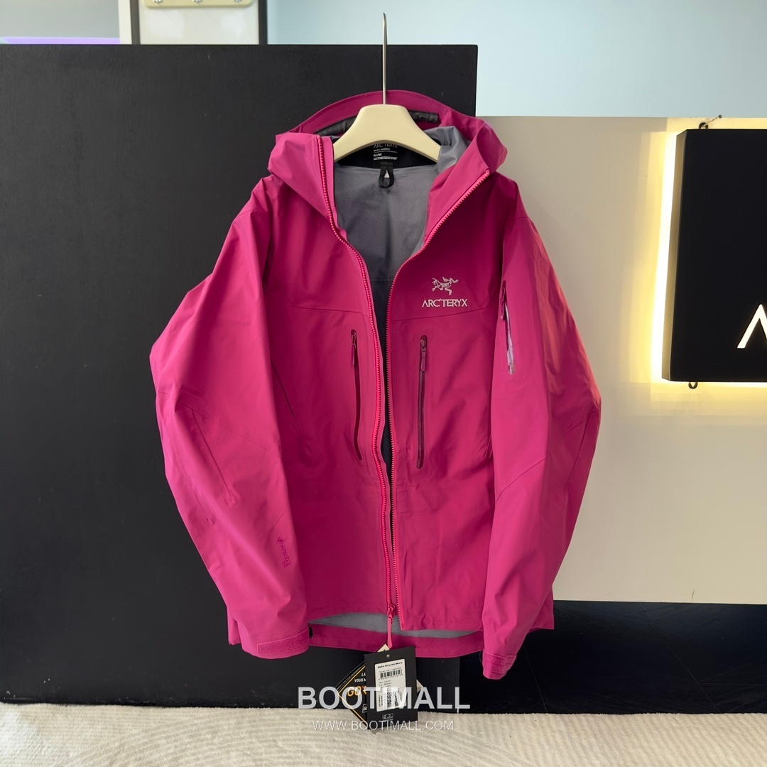 Arc'teryx Alpha SV 7th Hard Shell Jacket Nylon Black Silver Jacket 아크테릭스 알파 SV 7세대 하드 쉘 자켓 나일론 블랙 실버 자켓 -2 5