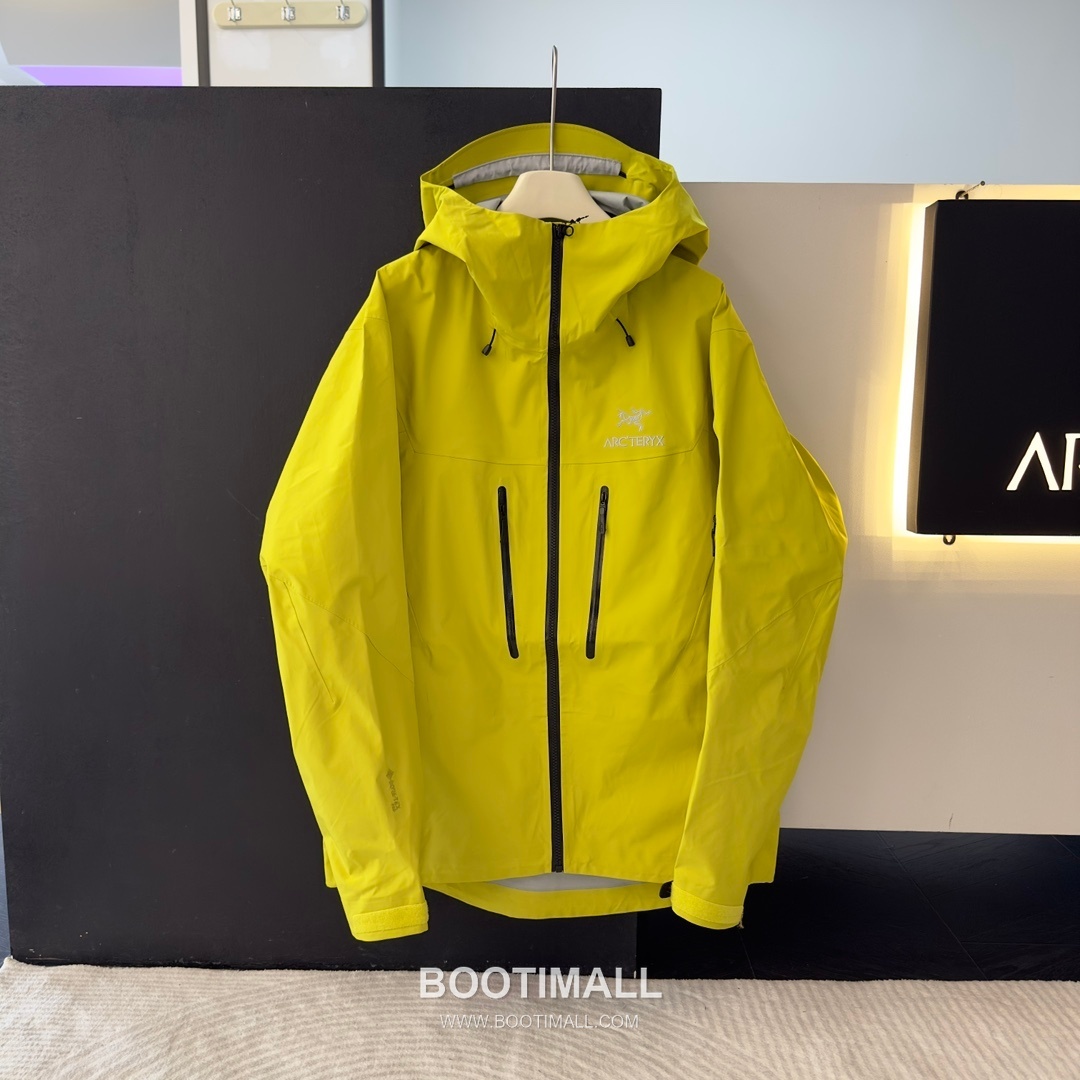 Arc'teryx Alpha SV 7th Hard Shell Jacket Nylon Black Silver Jacket 아크테릭스 알파 SV 7세대 하드 쉘 자켓 나일론 블랙 실버 자켓 -2 1