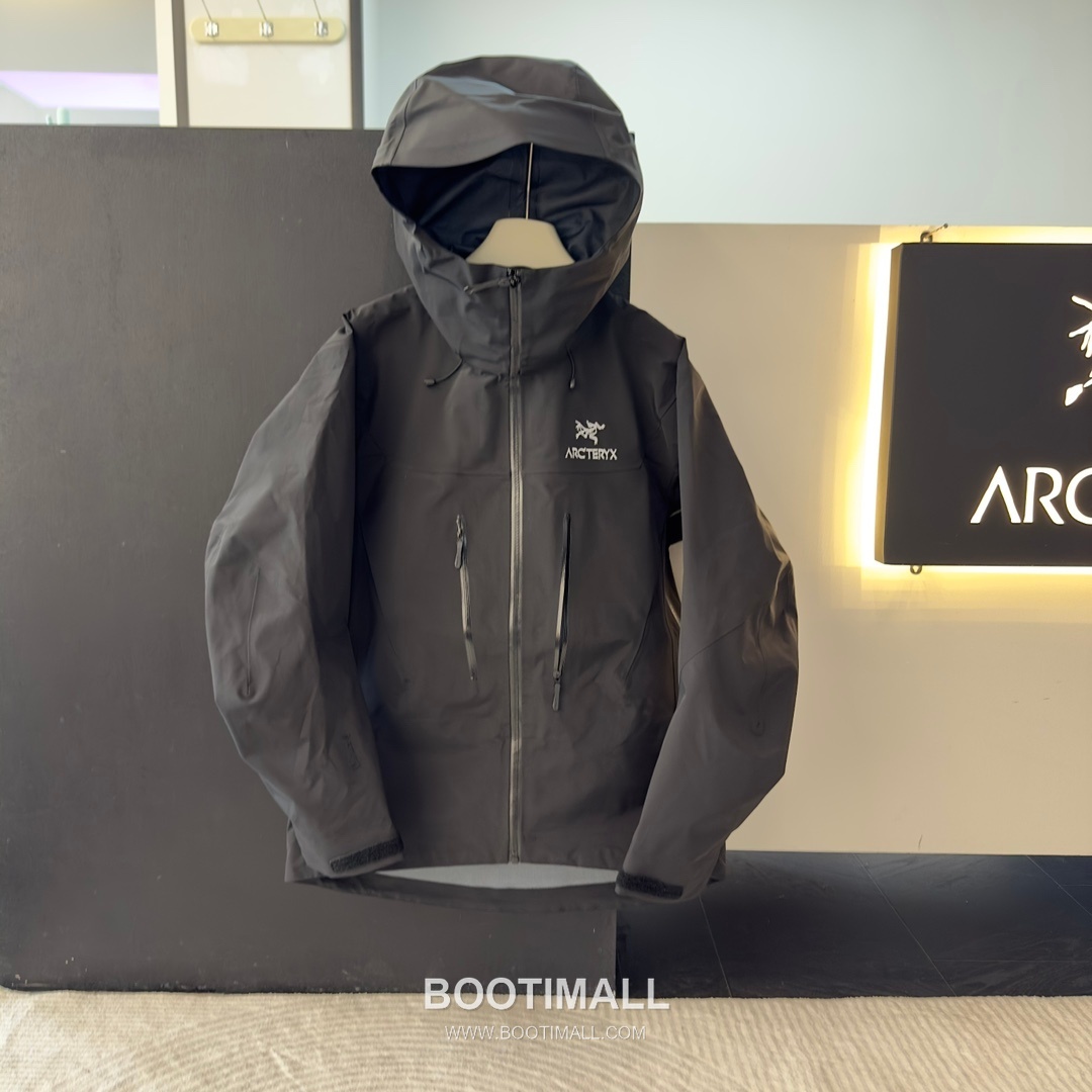 Arc'teryx Alpha SV 7th Hard Shell Jacket Nylon Black Silver Jacket 아크테릭스 알파 SV 7세대 하드 쉘 자켓 나일론 블랙 실버 자켓 -2 4