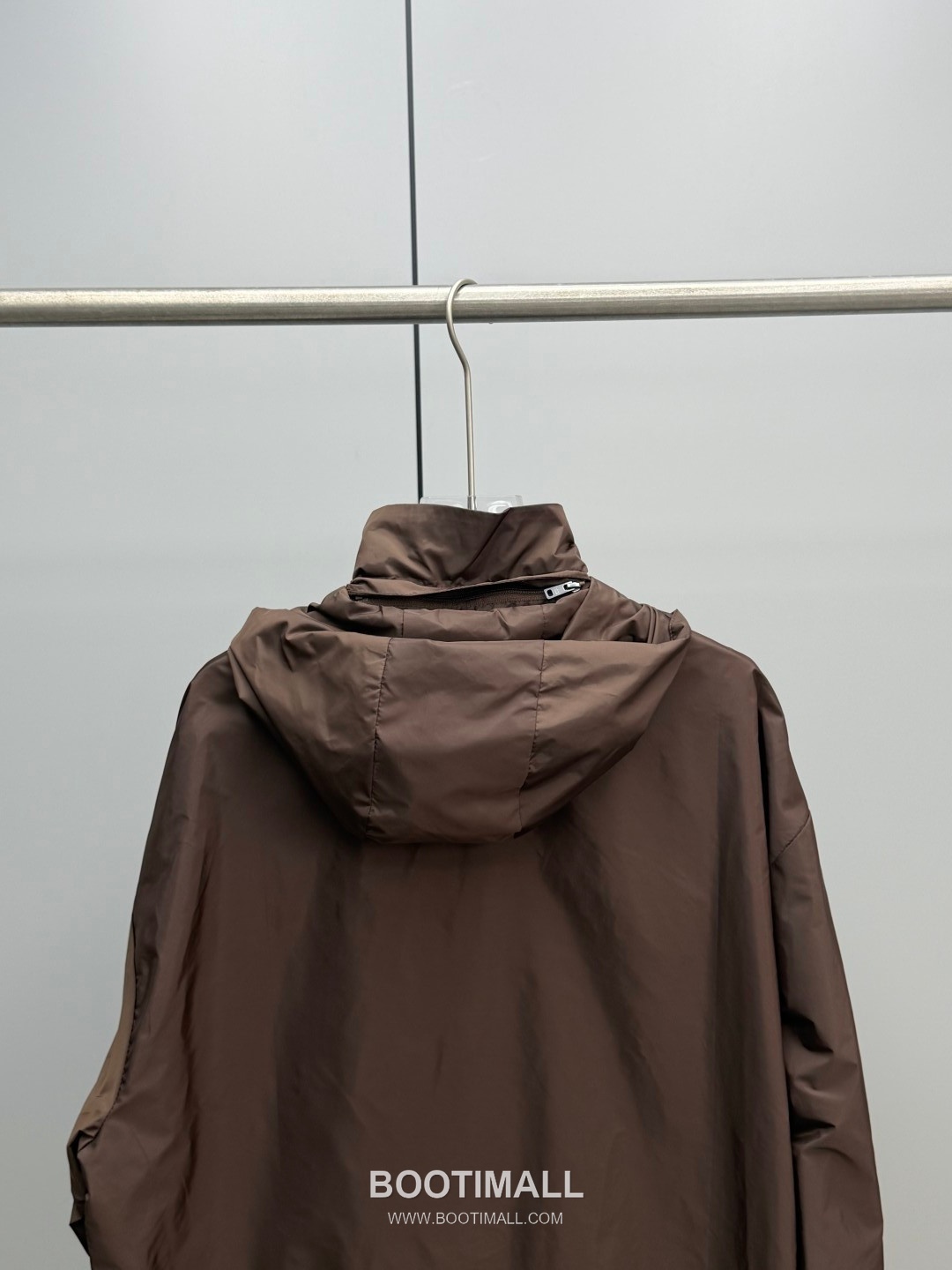 Prada Recycled Nylon Reversible Men's Jacket Recycled Nylon Brown 프라다 리사이클 나일론 리버서블 남성 자켓 리사이클 나일론 브라운 4