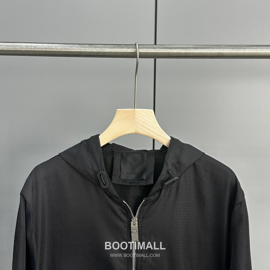 Givenchy Jacquard Hooded Jacket Nylon Black 지방시 자카드 후드 자켓 나일론 블랙 2