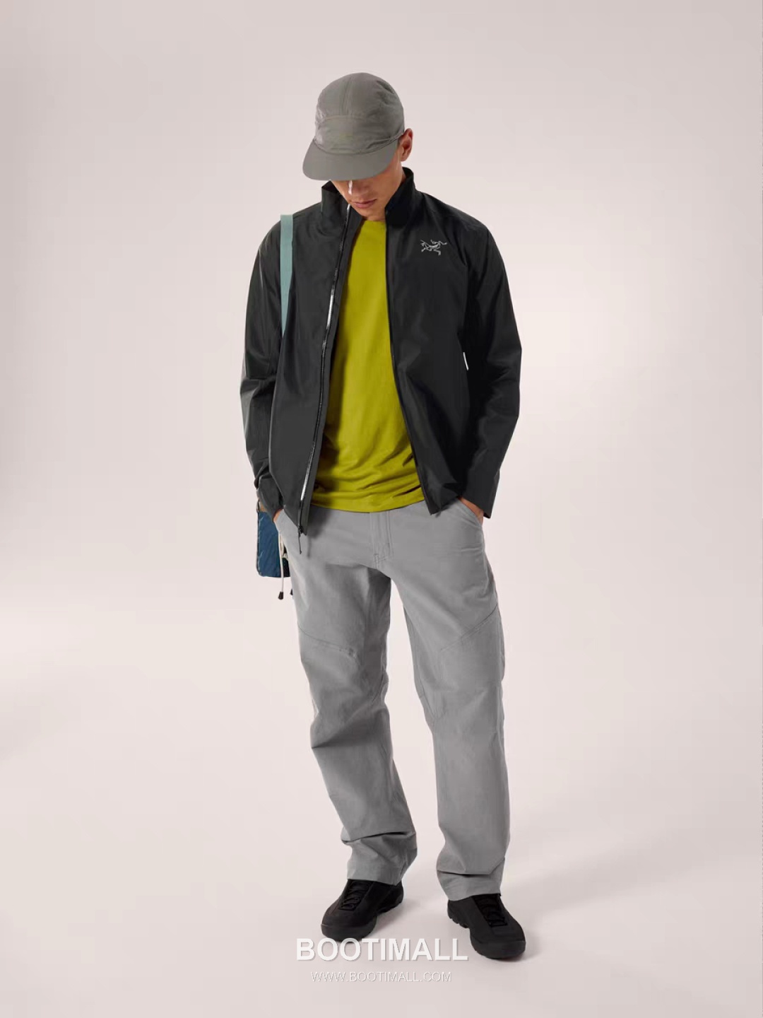 Gucci Logo Label Tee Cotton Black Long Sleeve T-Shirt 구찌 로고 라벨 티셔츠 코튼 블랙 긴팔 티셔츠 XS, S, M, L 2