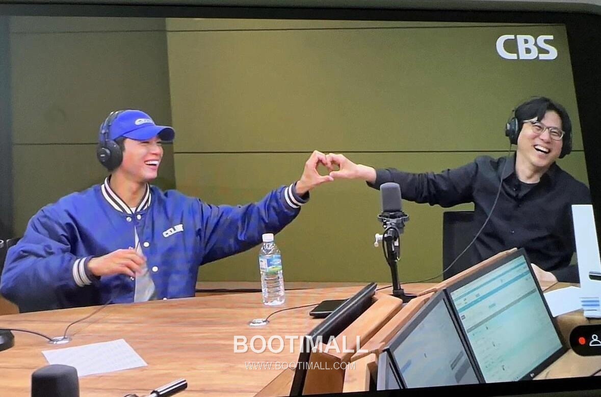 Celine Baseball Padded Jacket Blue 셀린느 베이스볼 패딩 자켓 블루 46, 48, 50, 52 8