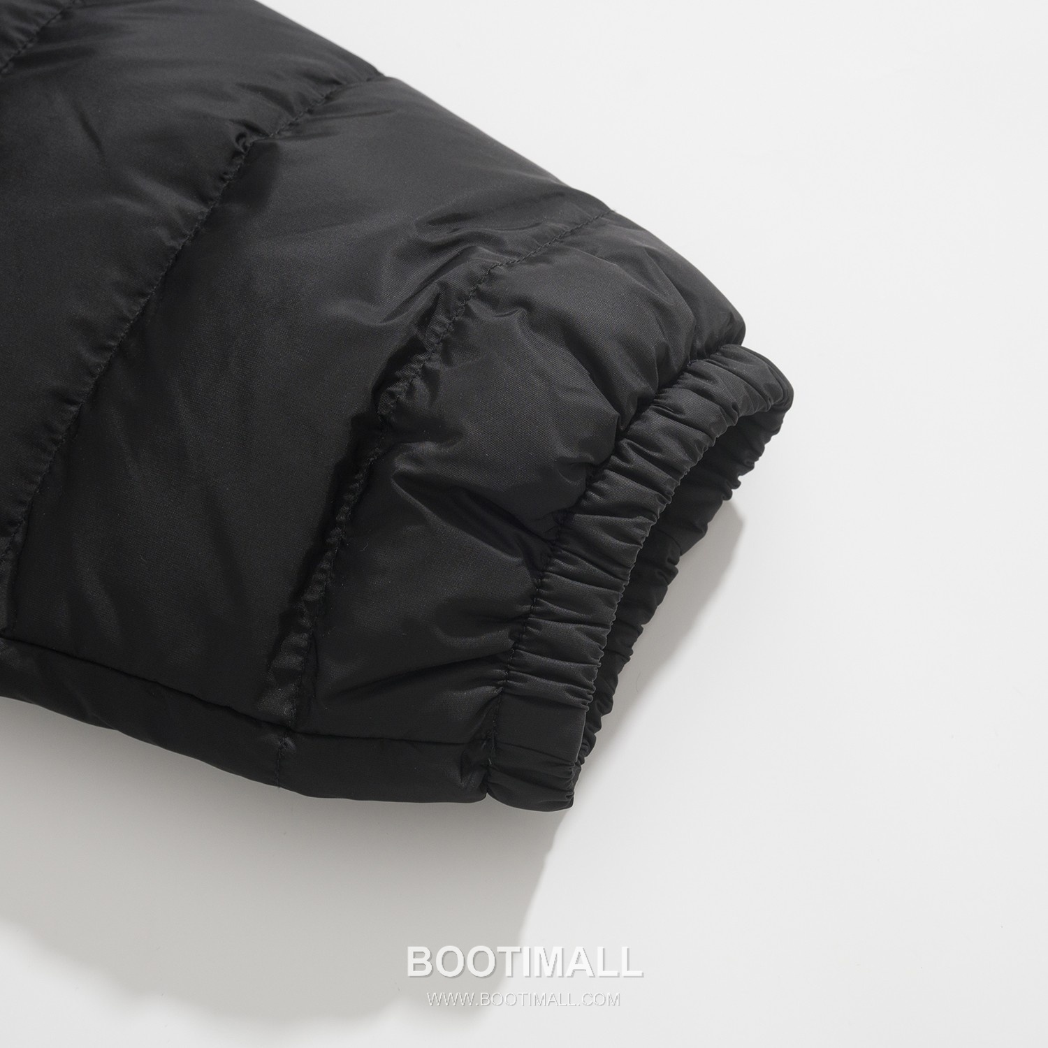 Prada Stand Collar Down Jacket Polyester 프라다 스탠드 칼라 다운 재킷 폴리에스터 46, 48, 50, 52 12