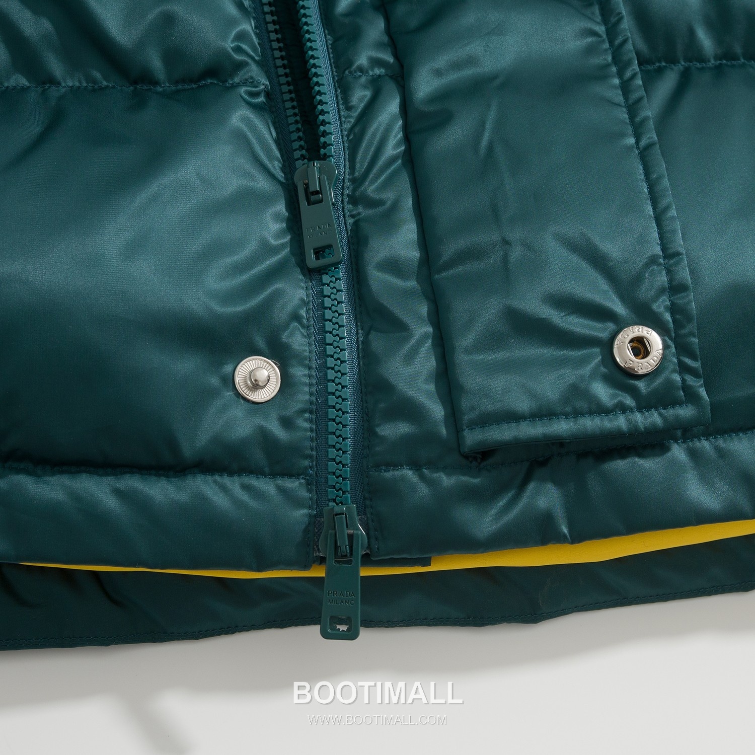 Prada Hooded Down Jacket Black 프라다 후드 다운 재킷 블랙 46, 48, 50, 52 12