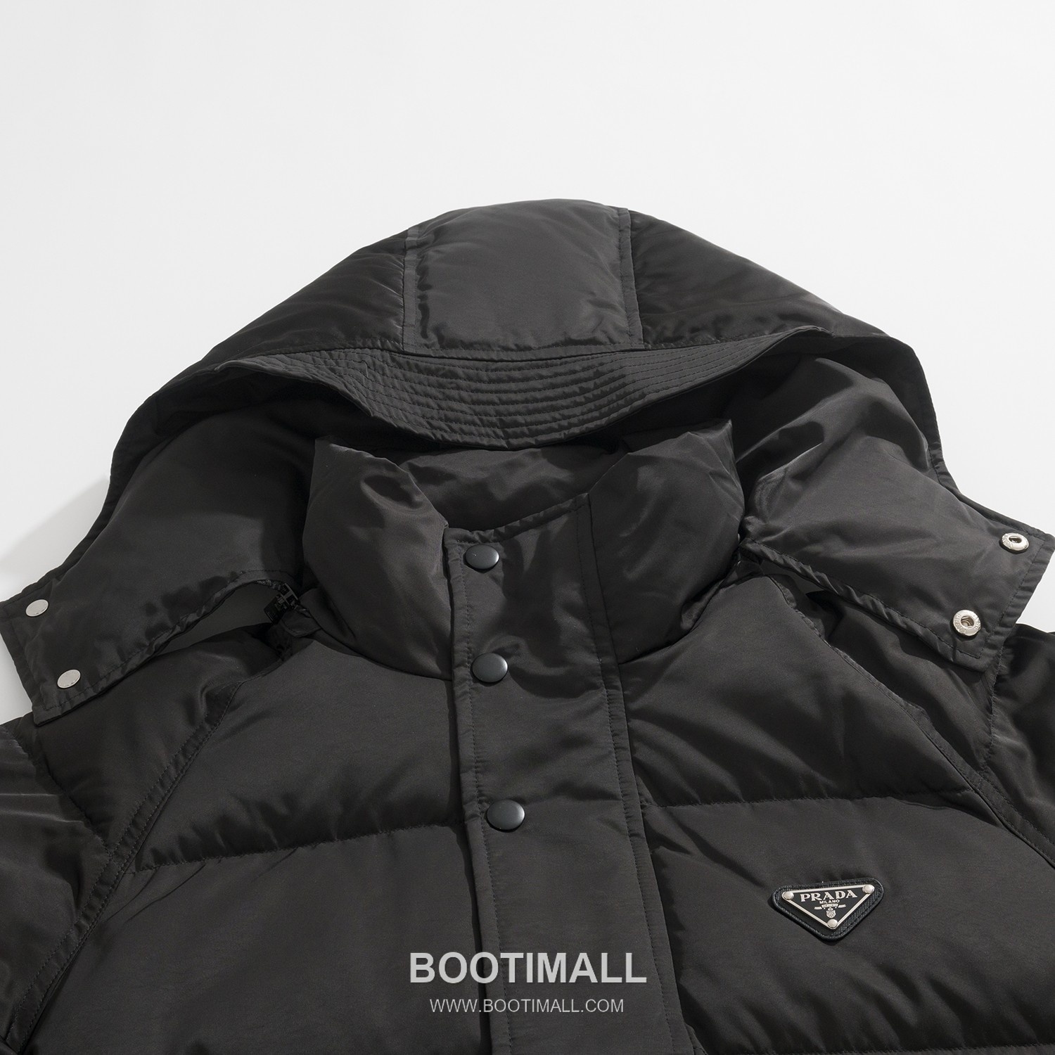 Prada Hooded Down Jacket Black 프라다 후드 다운 재킷 블랙 46, 48, 50, 52 16