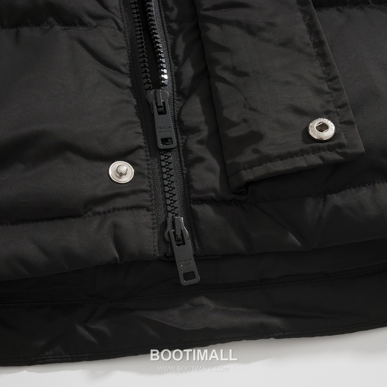 Prada Hooded Down Jacket Black 프라다 후드 다운 재킷 블랙 46, 48, 50, 52 20