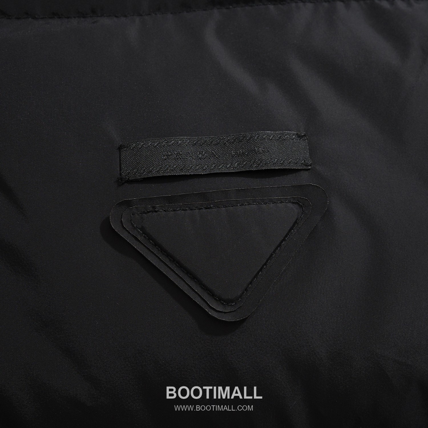 Prada Re-Nylon Down Jacket Re-Nylon Black 프라다 리나일론 다운 재킷 리나일론 블랙 S, M, L, XL 7