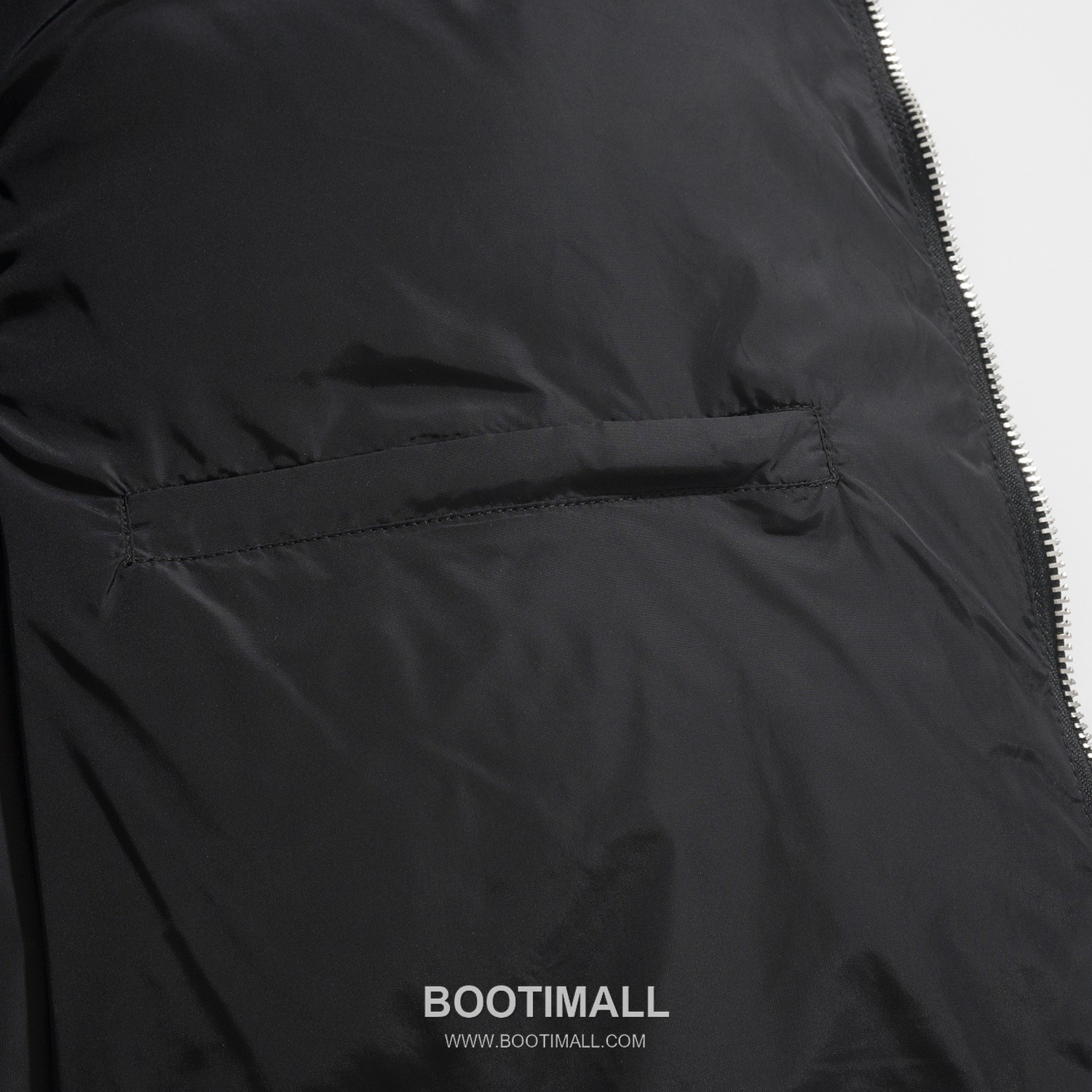 Prada Re-Nylon Down Jacket Re-Nylon Black 프라다 리나일론 다운 재킷 리나일론 블랙 S, M, L, XL 10