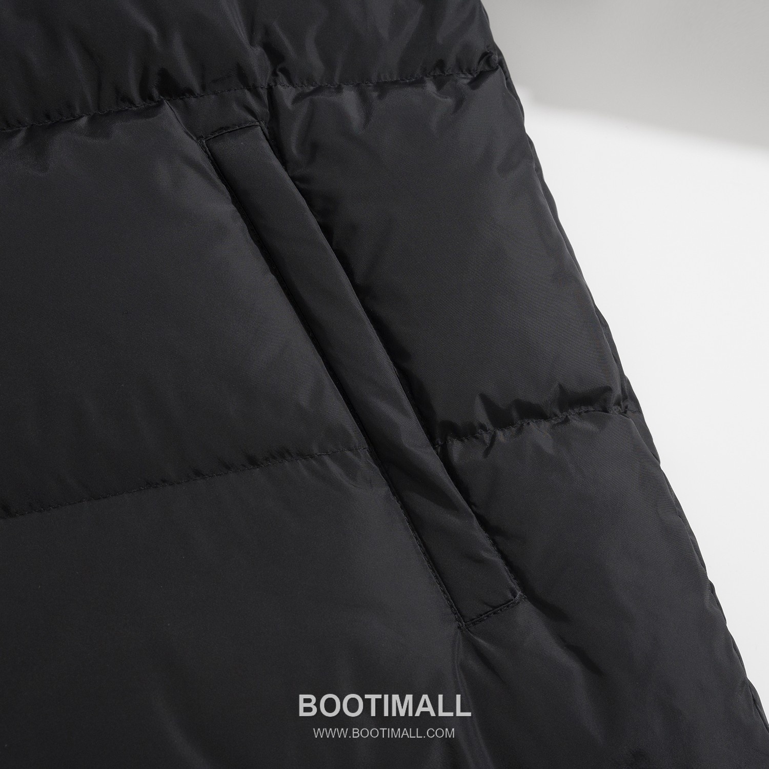 Prada Re-Nylon Down Jacket Re-Nylon Black 프라다 리나일론 다운 재킷 리나일론 블랙 S, M, L, XL 12