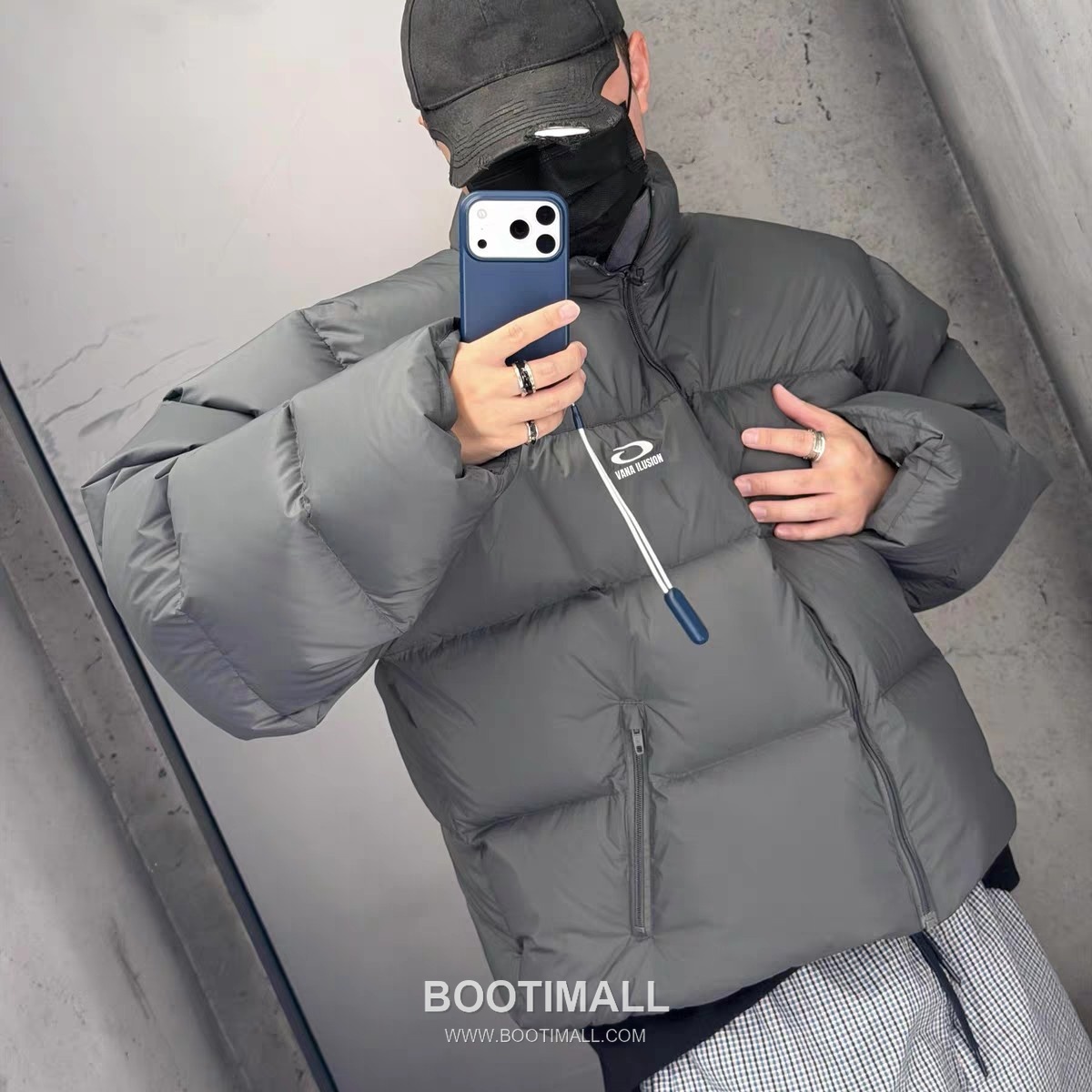 Gucci Embroidered Down Jacket Black 구찌 자수 다운 재킷 블랙 S, M, L, XL 4