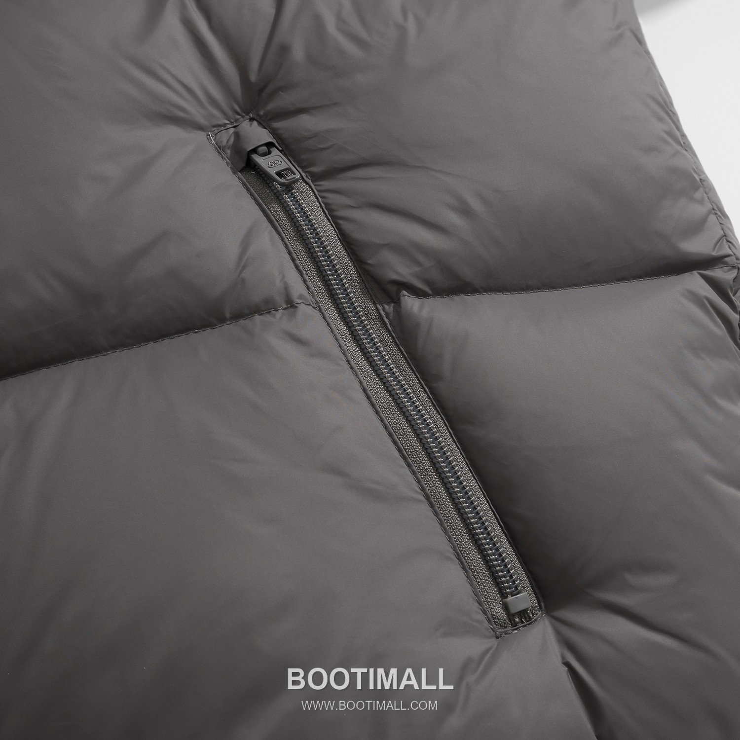 Gucci Embroidered Down Jacket Black 구찌 자수 다운 재킷 블랙 S, M, L, XL 9