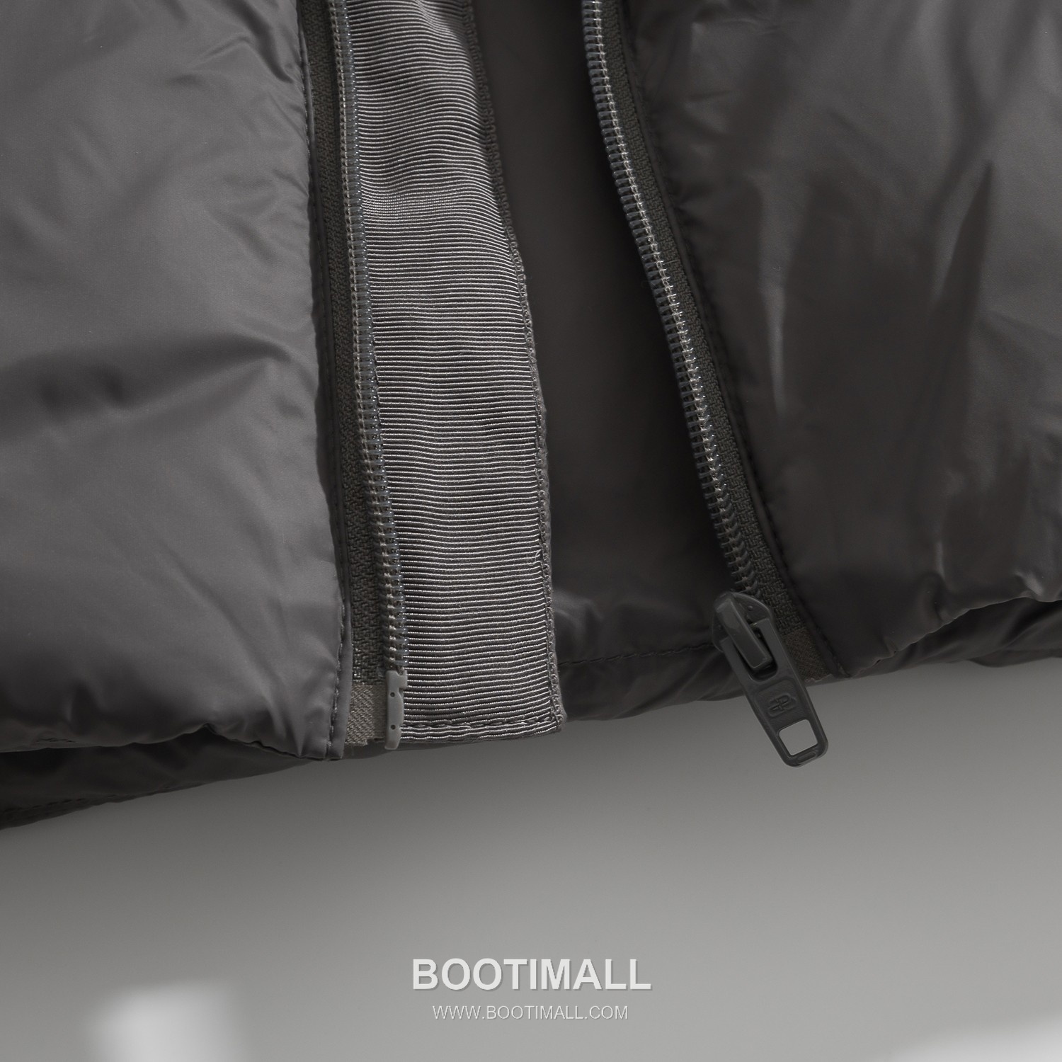 Gucci Embroidered Down Jacket Black 구찌 자수 다운 재킷 블랙 S, M, L, XL 11