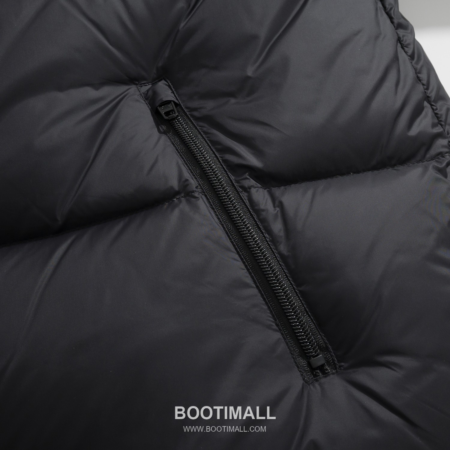 Gucci Embroidered Down Jacket Black 구찌 자수 다운 재킷 블랙 S, M, L, XL 19