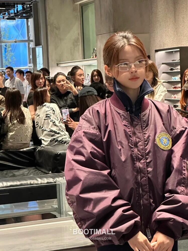 Gucci Lion Crest Jacket Nylon, Velvet, Cotton Black Padded Jacket 구찌 라이온 크레스트 자켓 나일론, 벨벳, 코튼 블랙 패딩 자켓 4