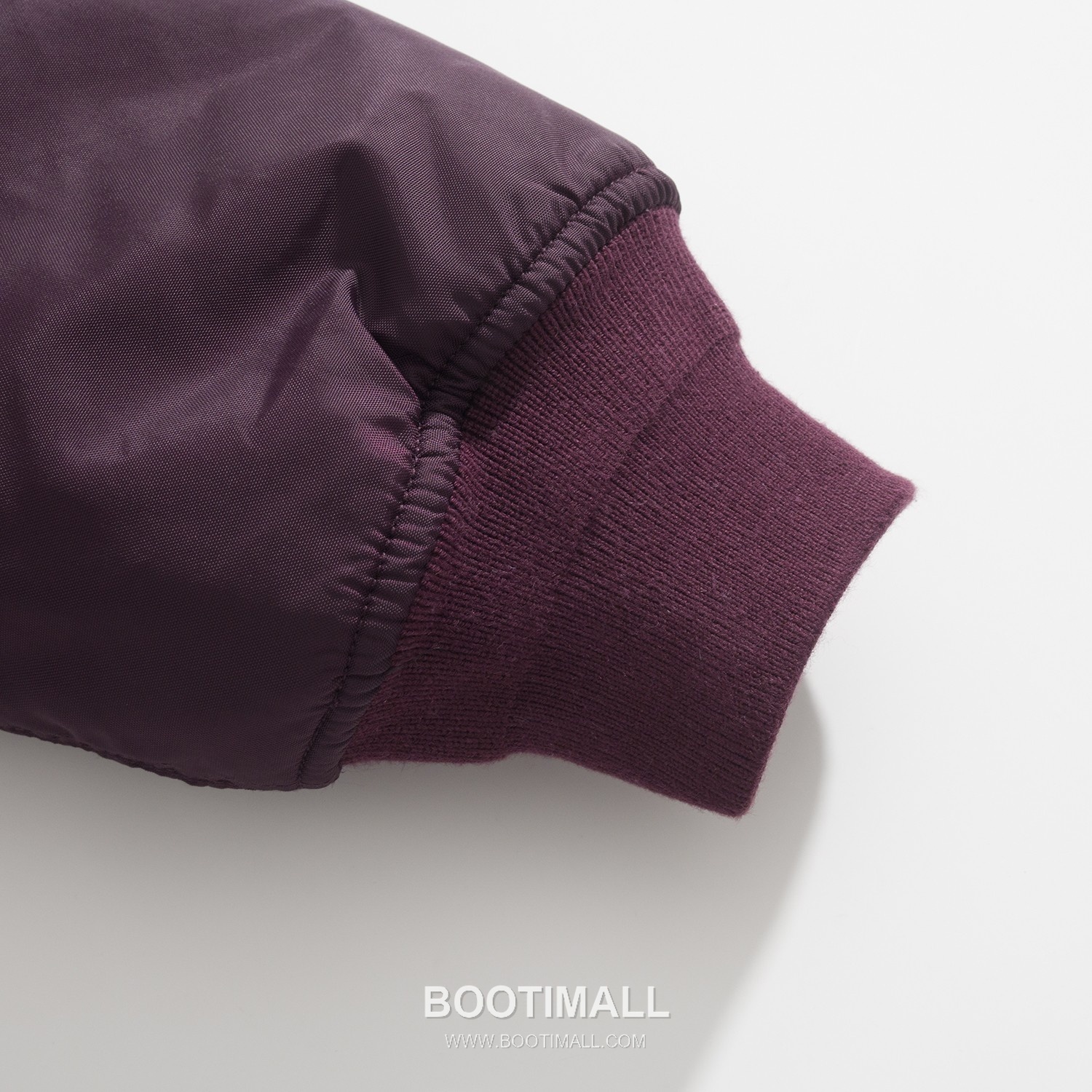 Gucci Lion Crest Jacket Nylon, Velvet, Cotton Black Padded Jacket 구찌 라이온 크레스트 자켓 나일론, 벨벳, 코튼 블랙 패딩 자켓 16