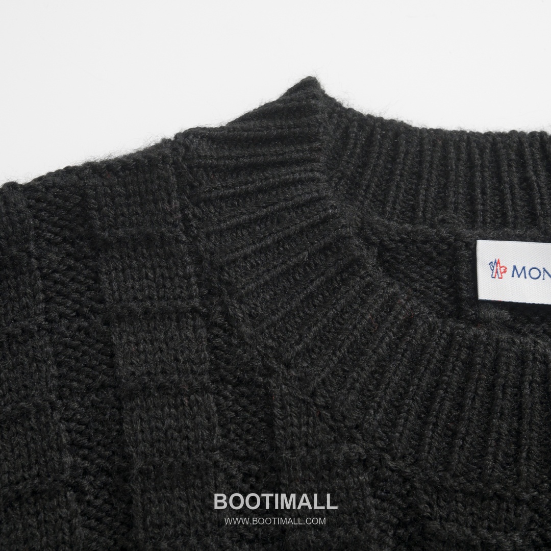 Gucci Embossed Logo Sweater Wool, Cashmere, Calfskin 구찌 엠보 로고 스웨터 울, 캐시미어, 송아지가죽 7