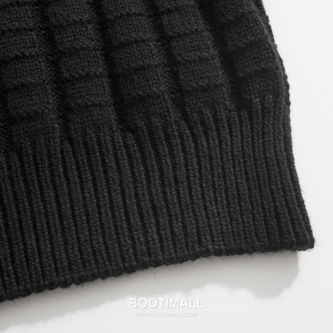 Gucci Embossed Logo Sweater Wool, Cashmere, Calfskin 구찌 엠보 로고 스웨터 울, 캐시미어, 송아지가죽 10