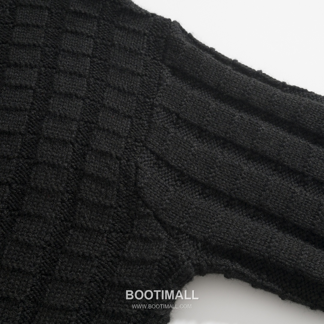 Gucci Embossed Logo Sweater Wool, Cashmere, Calfskin 구찌 엠보 로고 스웨터 울, 캐시미어, 송아지가죽 11