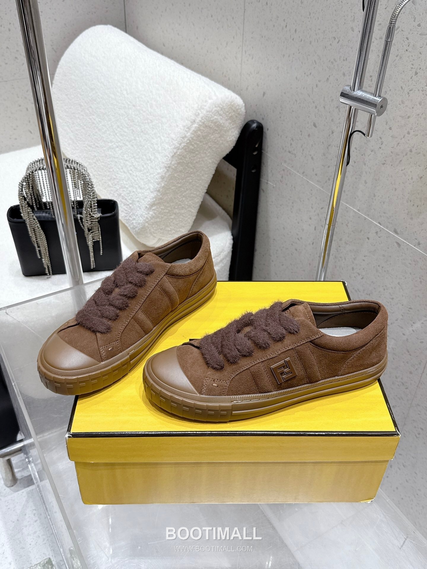 Fendi FF Low Sneakers Leather Black 펜디 FF 로우 스니커즈 레더 블랙 2