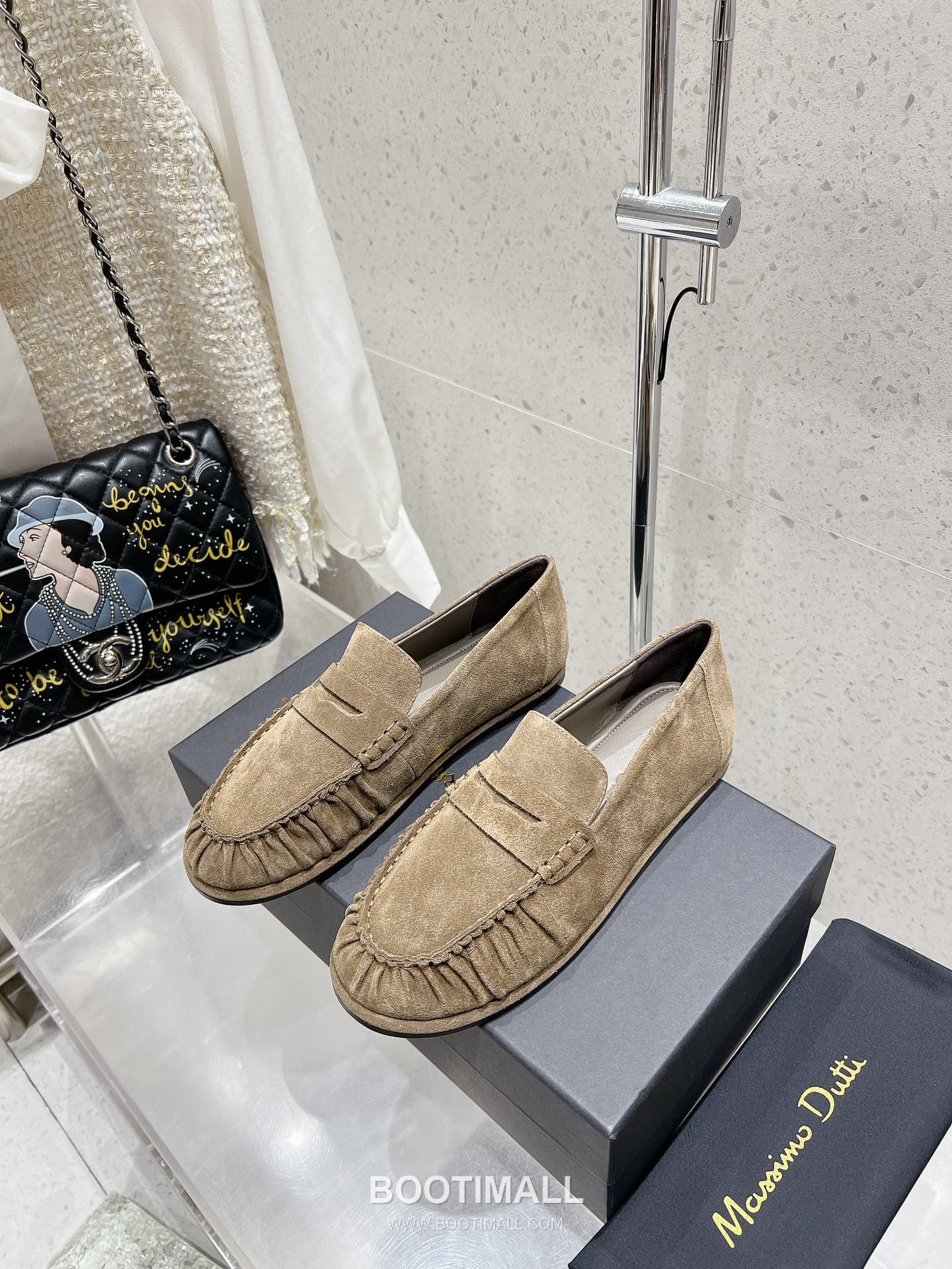 Massimo Dutti Suede Loafers 마시모두띠 스웨이드 로퍼 1