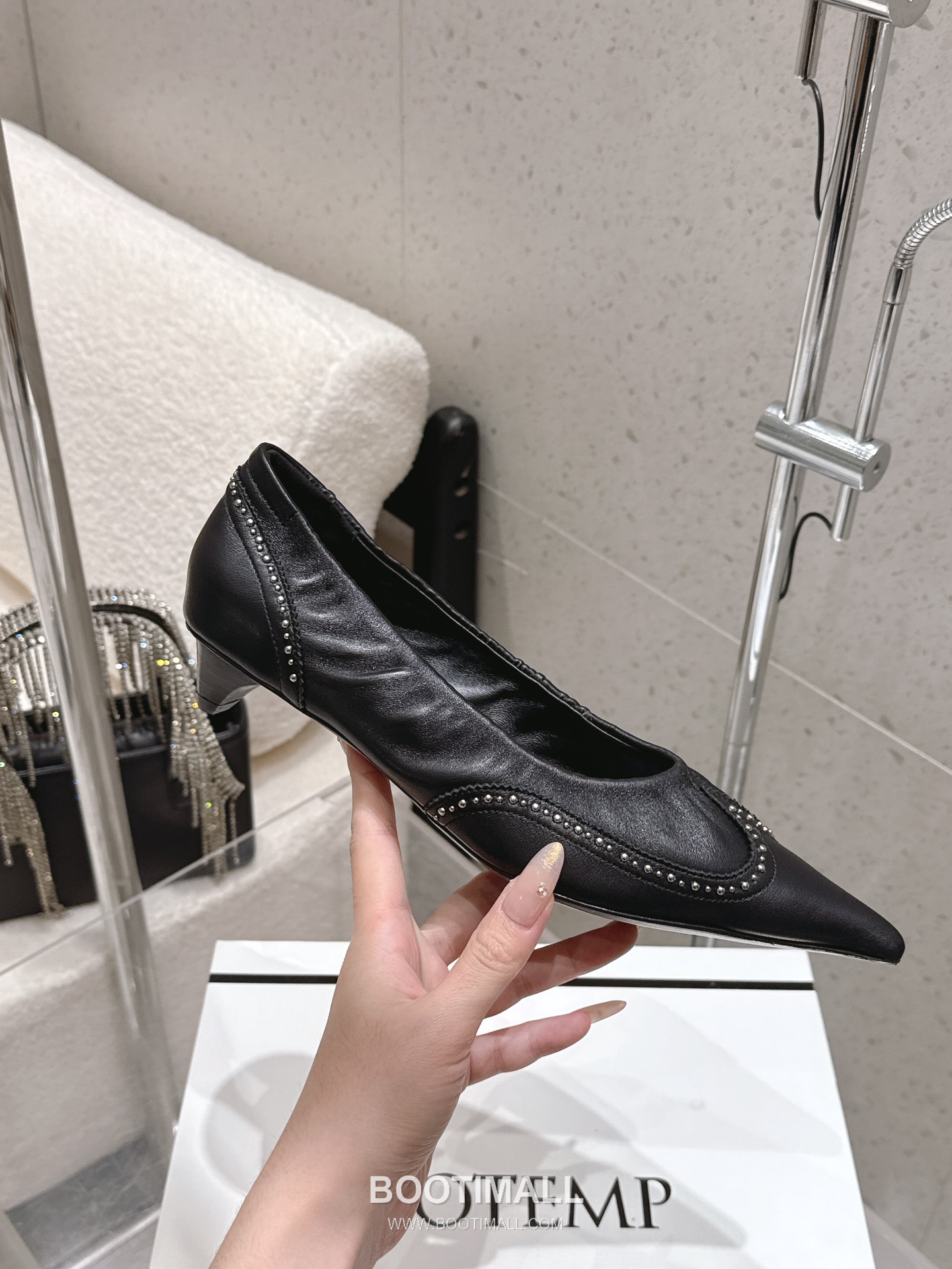 Cotemp Studded Brogue Kitten Heel Pumps 코템프 스터드 브로그 키튼힐 펌프스 5