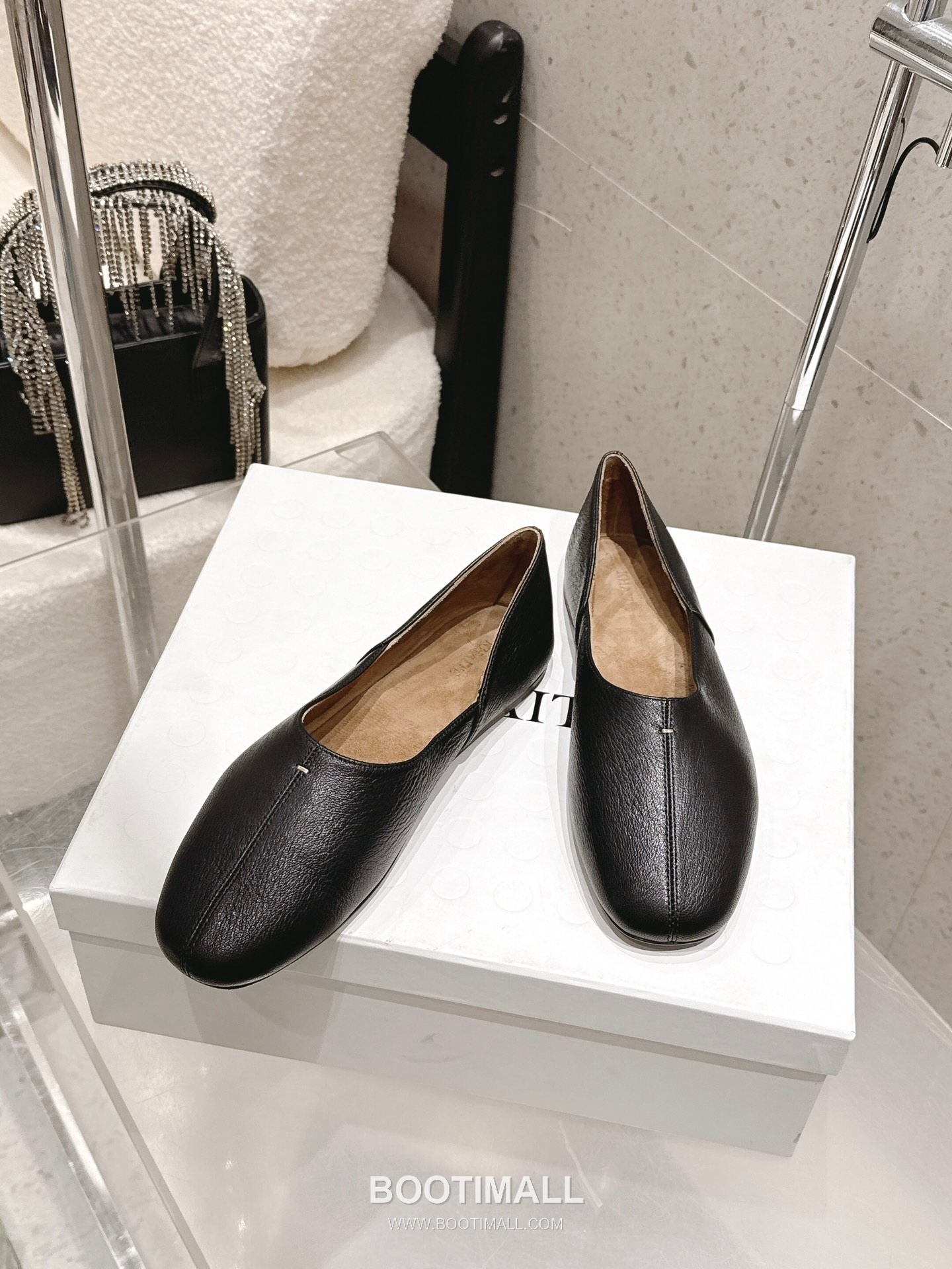 Khaite Ballet Flats 카이트 발레 플랫 슈즈 4