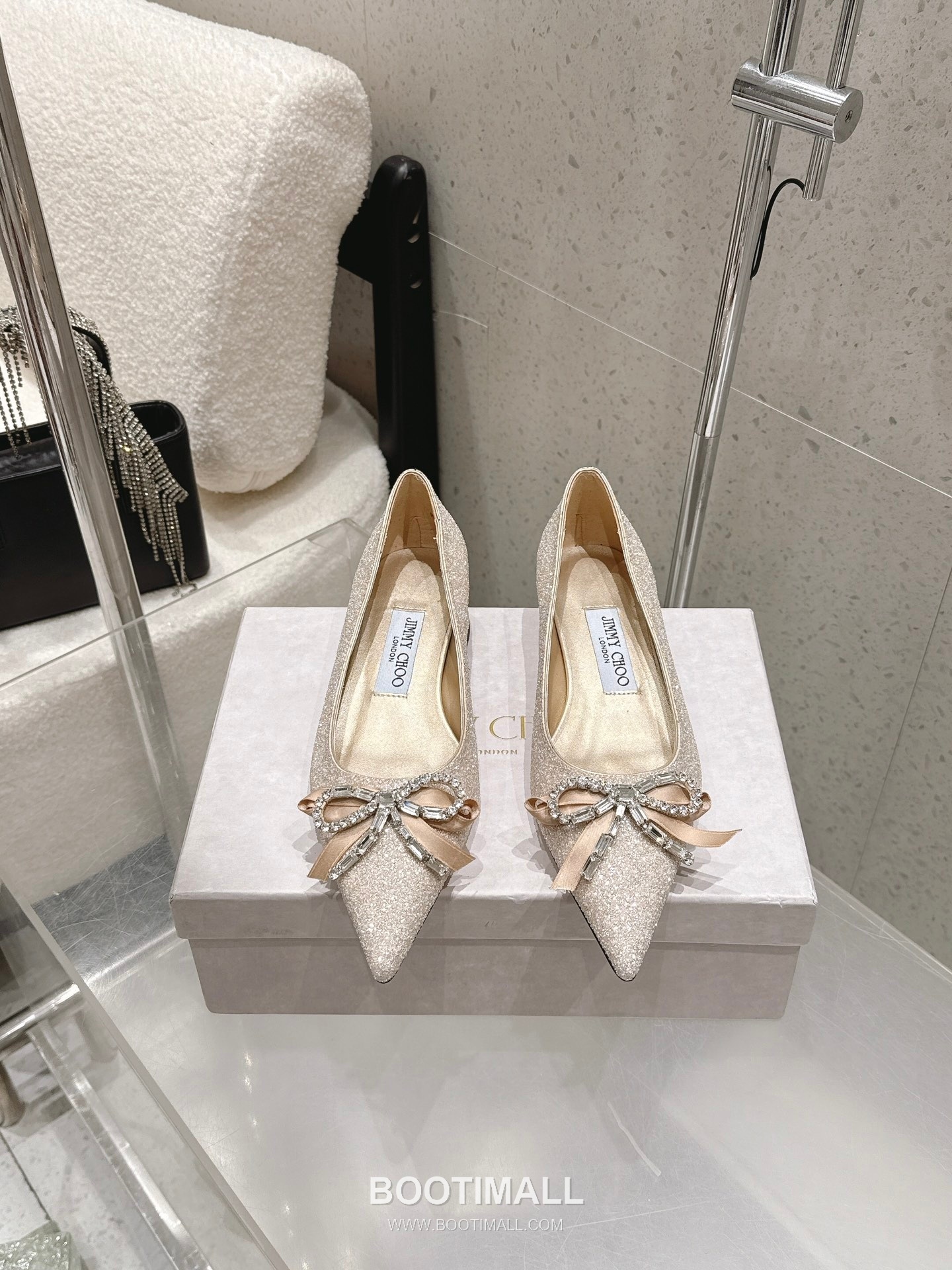 Jimmy Choo Auria Crystal Bow Pumps 지미추 아우리아 크리스탈 보우 펌프스 1
