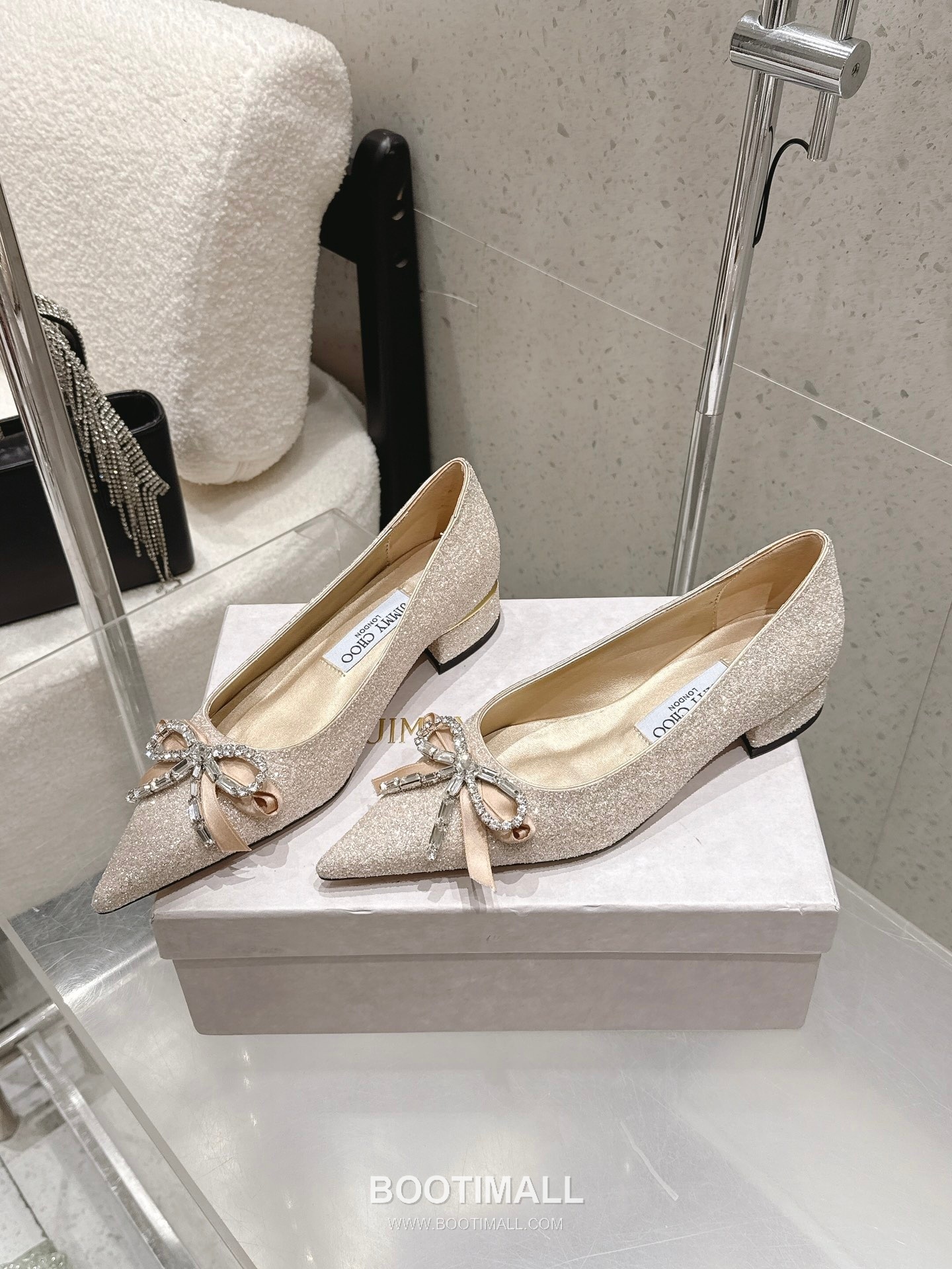 Jimmy Choo Auria Crystal Bow Pumps 지미추 아우리아 크리스탈 보우 펌프스 2