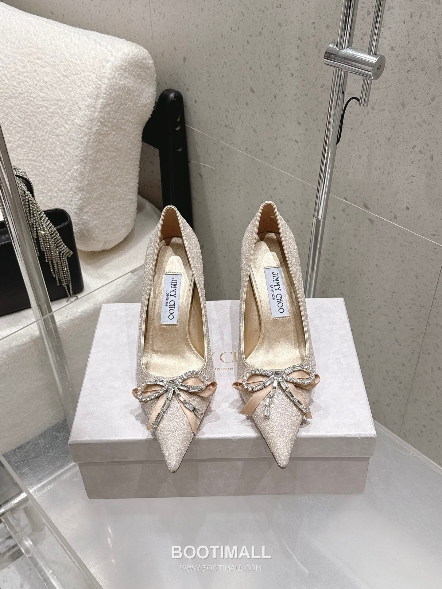Jimmy Choo Auria Crystal Bow Pumps 지미추 아우리아 크리스탈 보우 펌프스 1