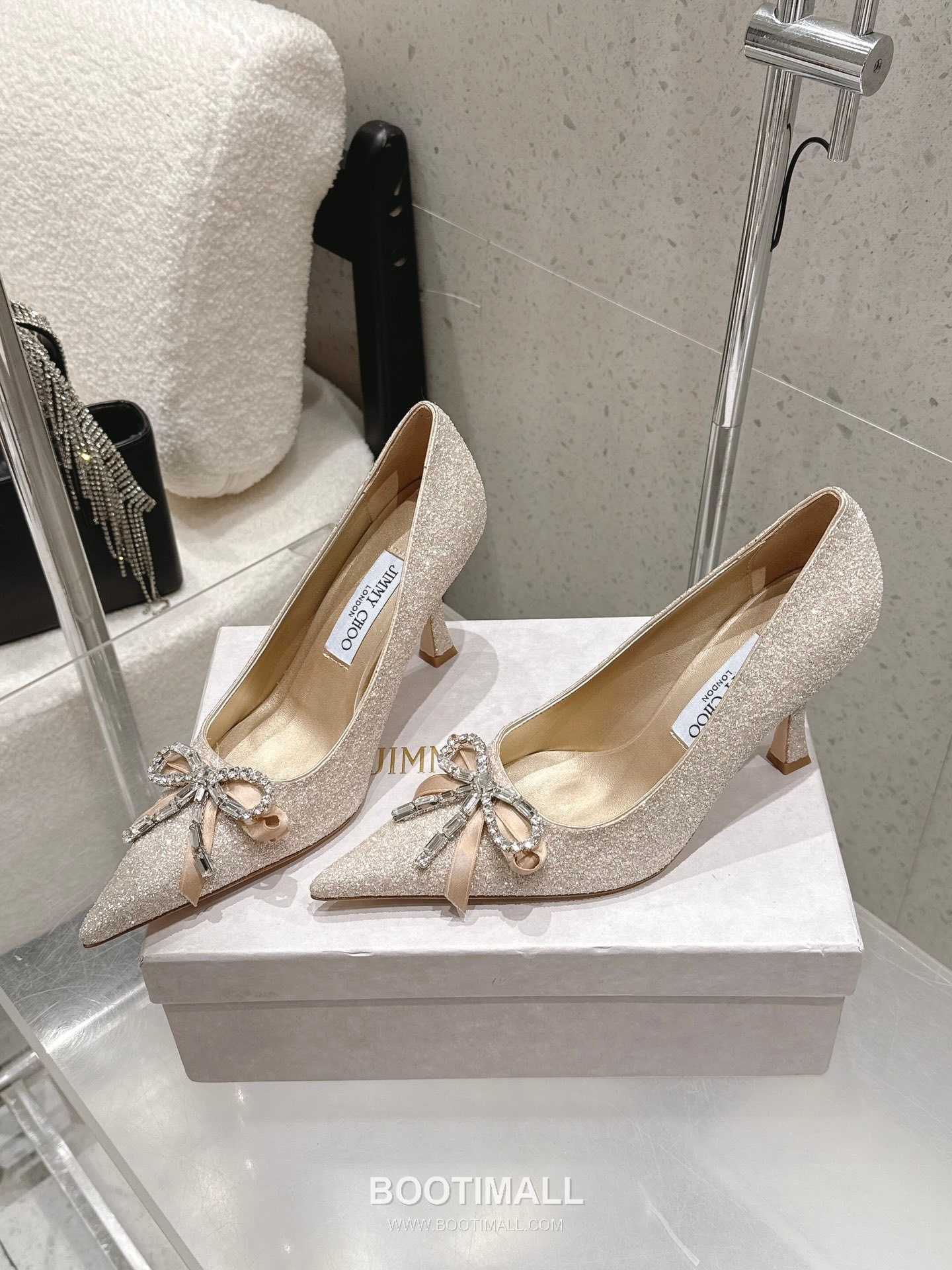 Jimmy Choo Auria Crystal Bow Pumps 지미추 아우리아 크리스탈 보우 펌프스 2