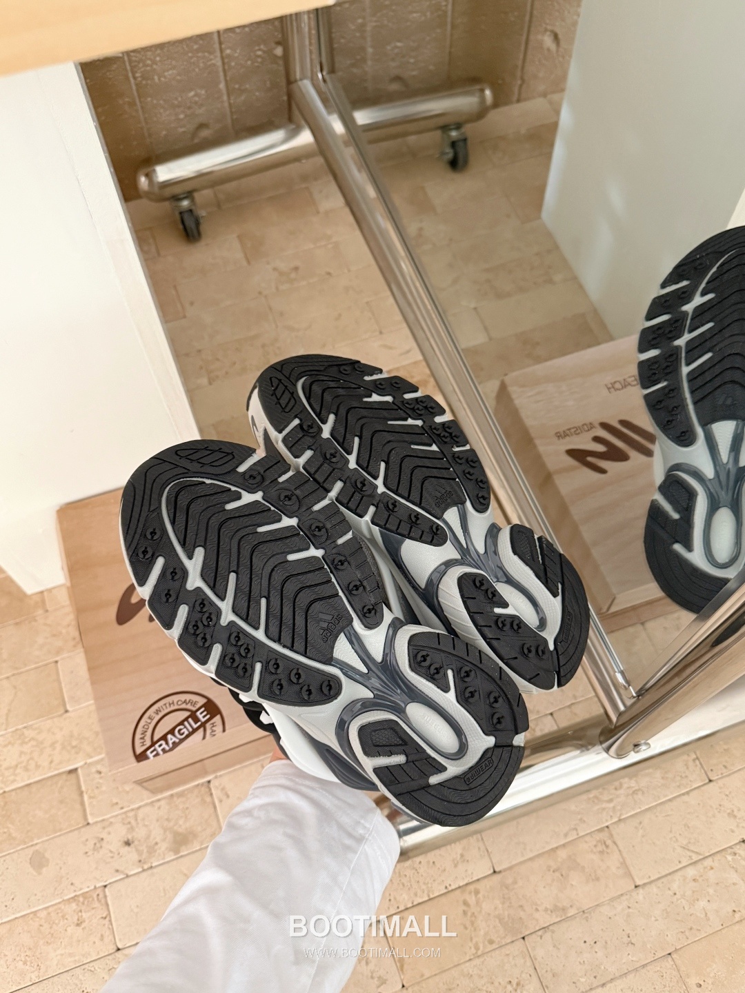 adidas x Bad Bunny Adistar Cushion Sneakers 아디다스 배드버니 아디스타 쿠션 스니커즈 9