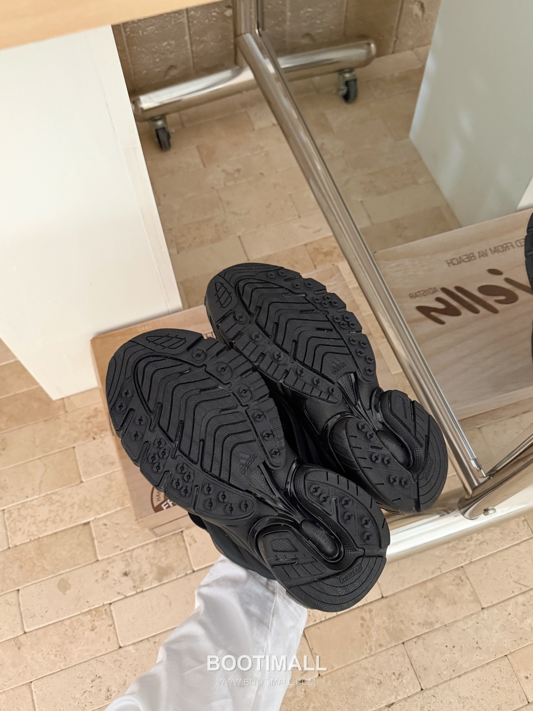 adidas x Bad Bunny Adistar Cushion Sneakers 아디다스 배드버니 아디스타 쿠션 스니커즈 9