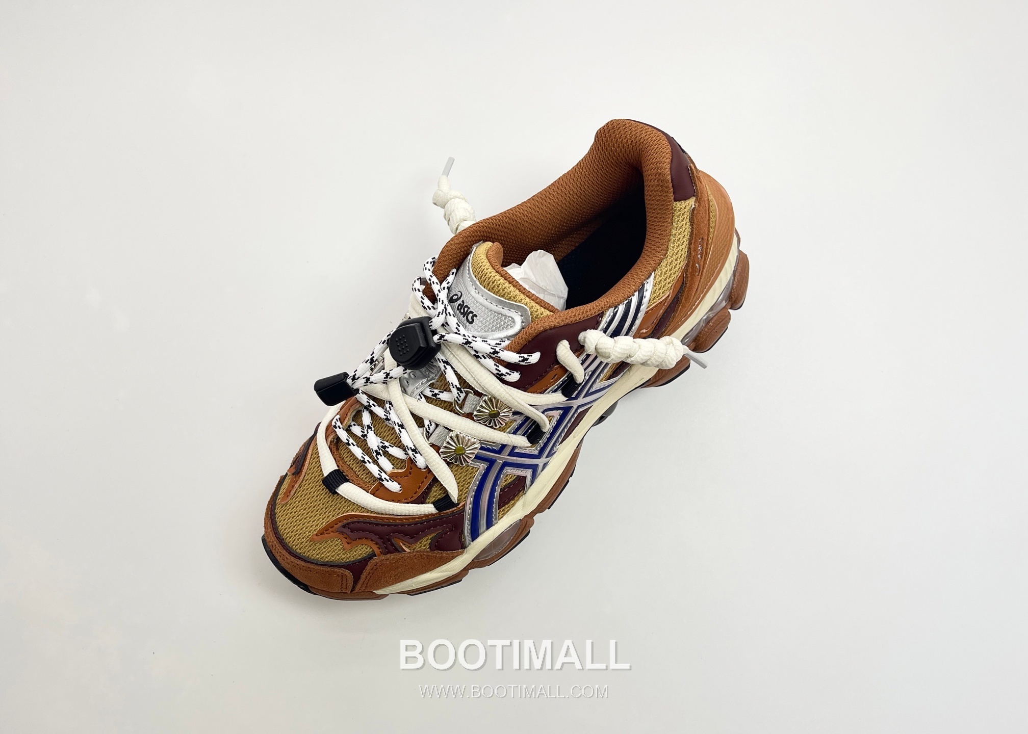 TOGA x ASICS Gel-Cumulus 16 Mesh Black Sneakers 토가 x 아식스 젤 큐뮬러스 16 메쉬 블랙 스니커즈 5