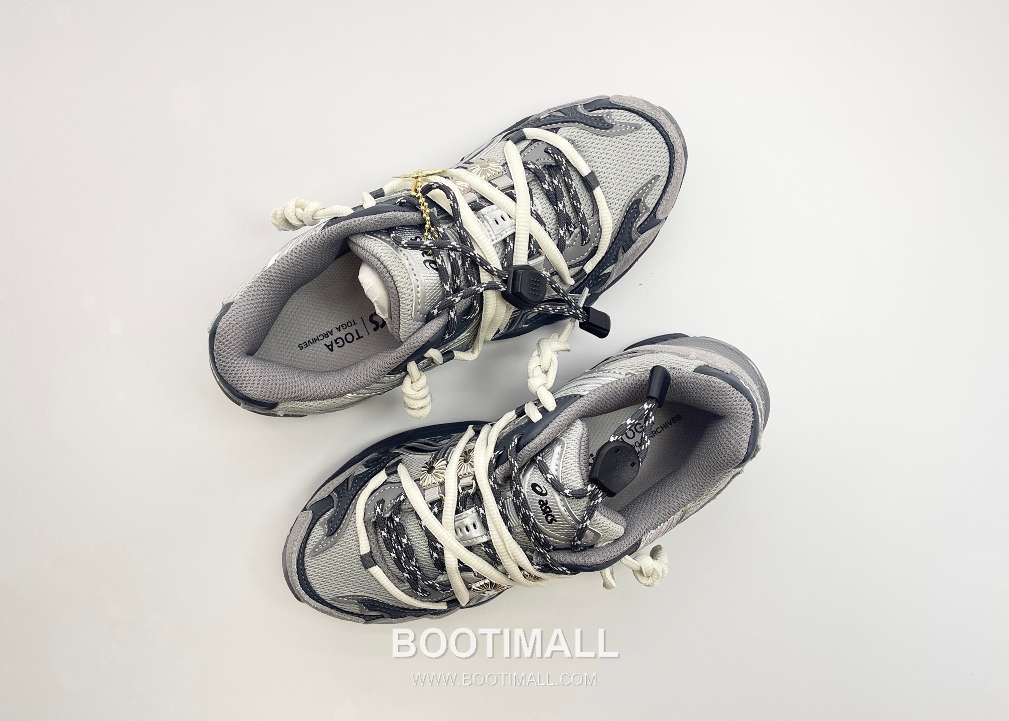 TOGA x ASICS Gel-Cumulus 16 Mesh Black Sneakers 토가 x 아식스 젤 큐뮬러스 16 메쉬 블랙 스니커즈 4