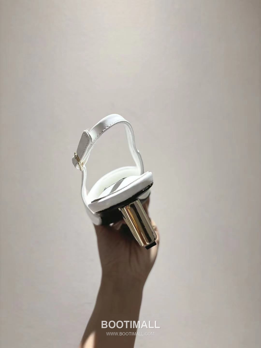 Dolce & Gabbana Patent Heel Pumps Patent Leather Lambskin Black 돌체앤가바나 페이턴트 힐 펌프스 페이턴트 레더 양가죽 블랙 9